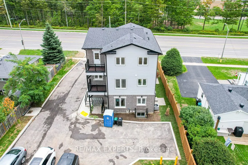 426 Veterans Drive, #4