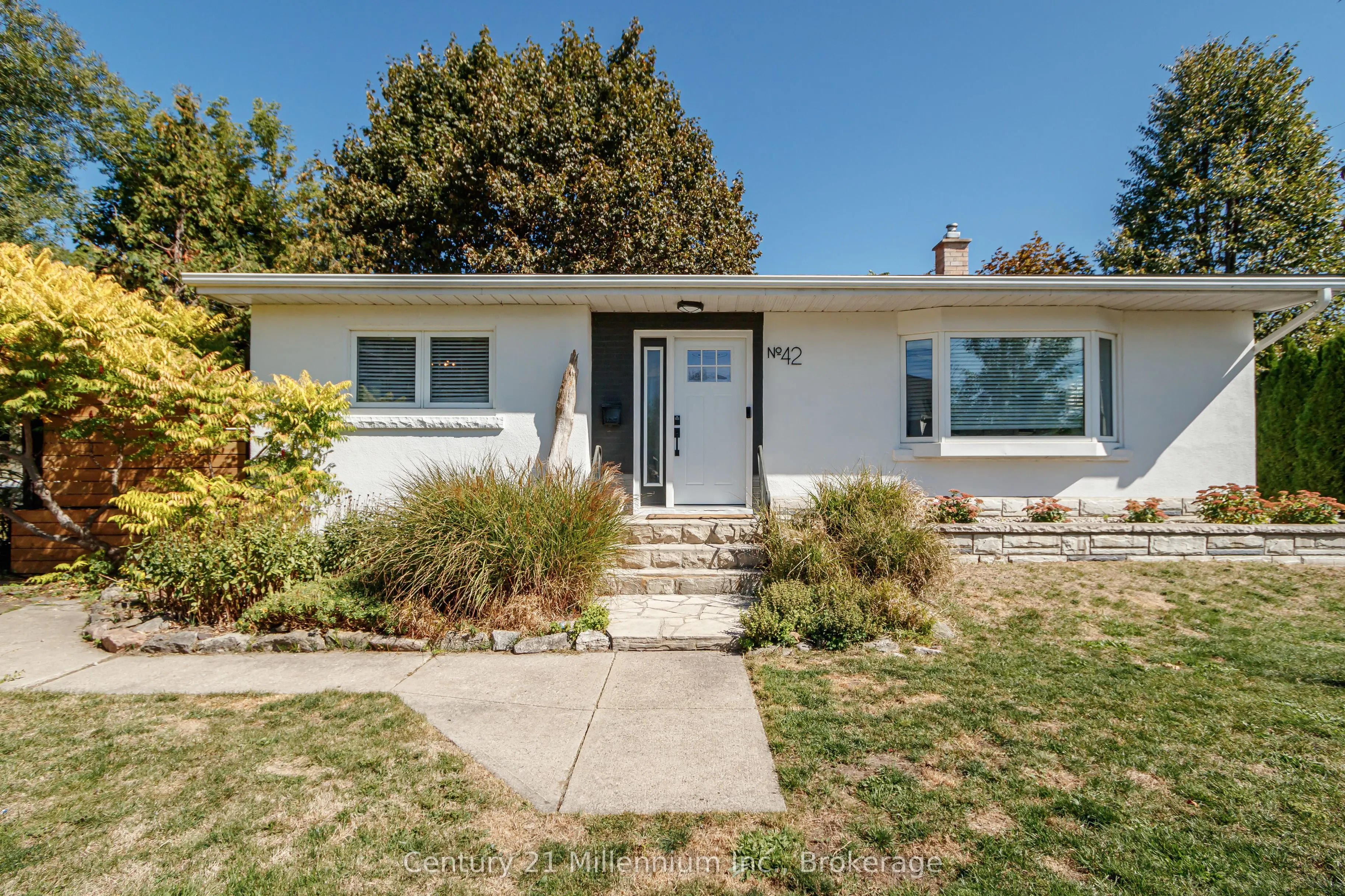 42 Niagara Street