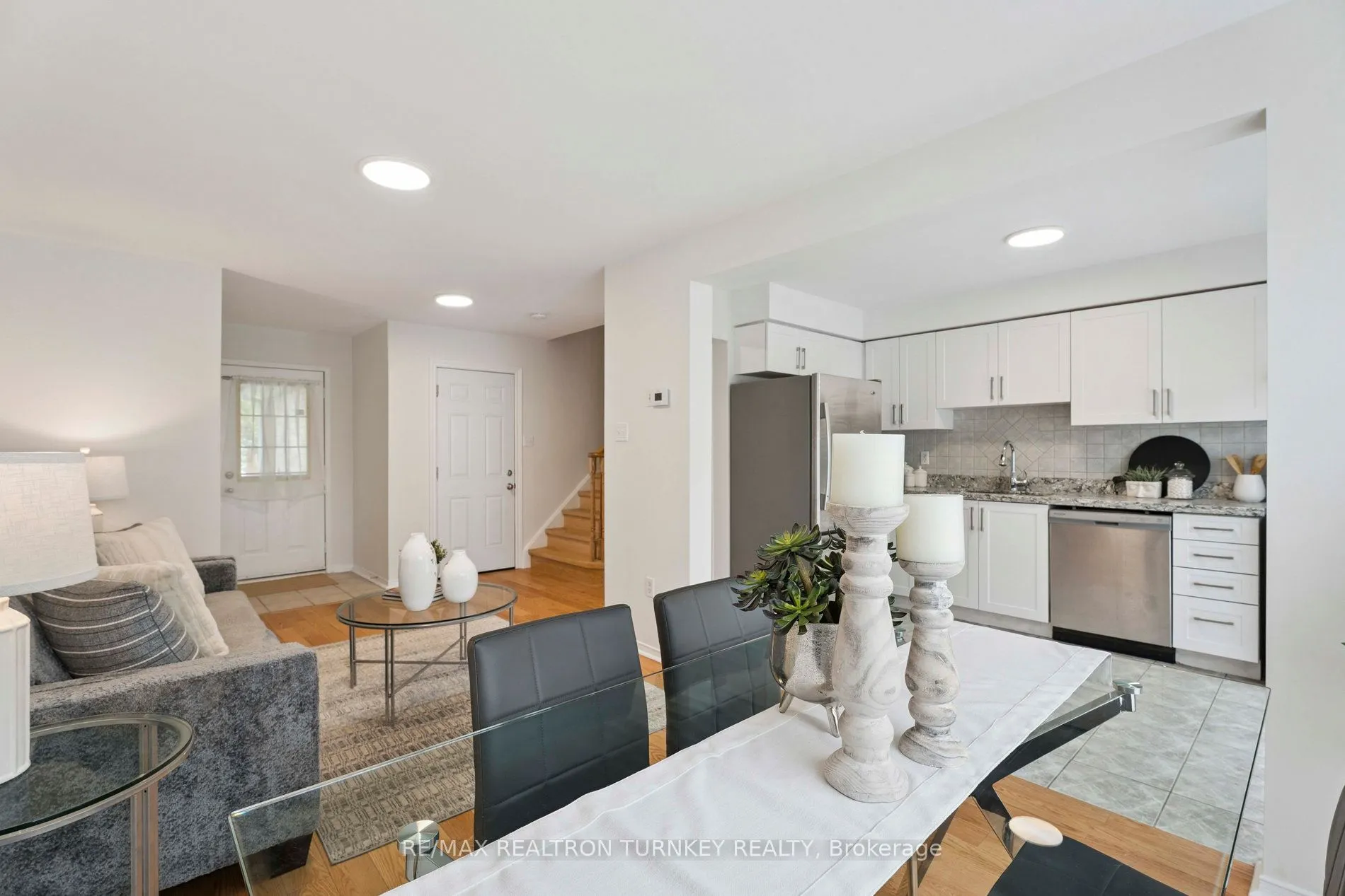 83 Pickett Crescent