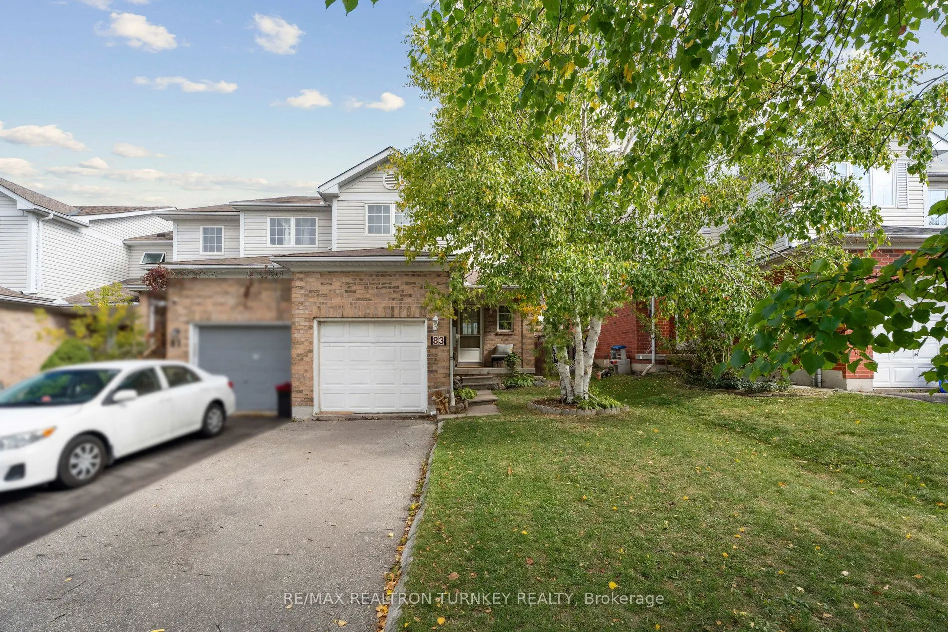 83 Pickett Crescent