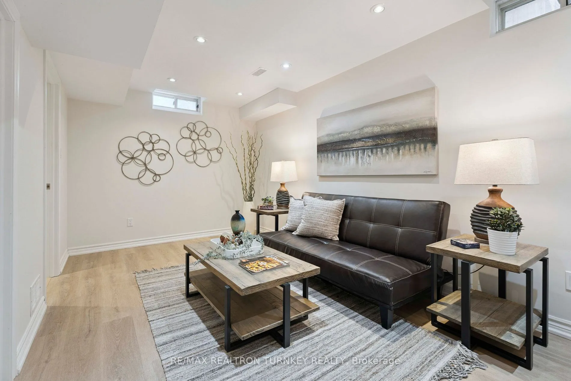 83 Pickett Crescent