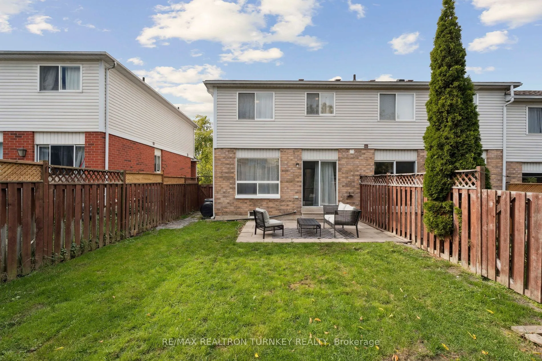 83 Pickett Crescent