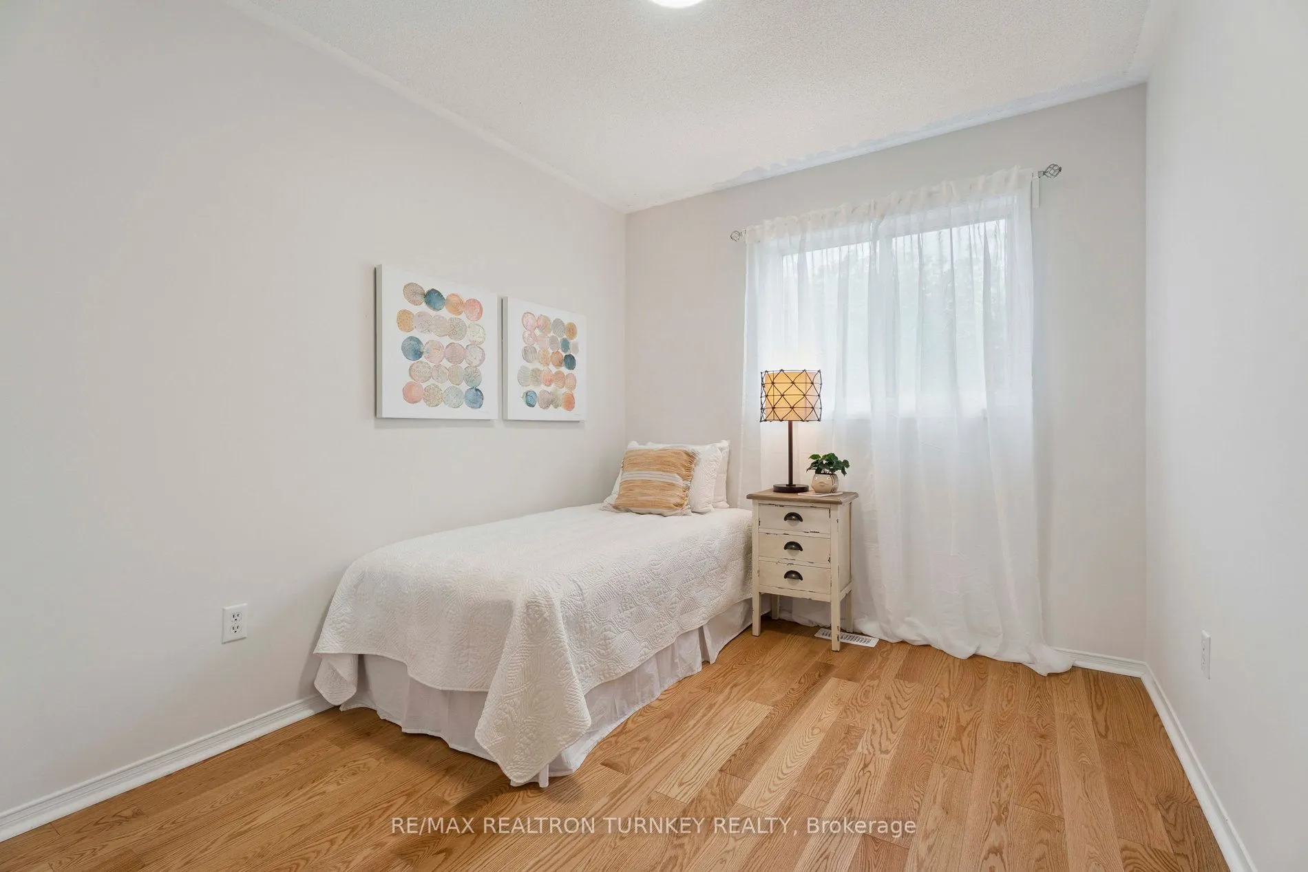 83 Pickett Crescent