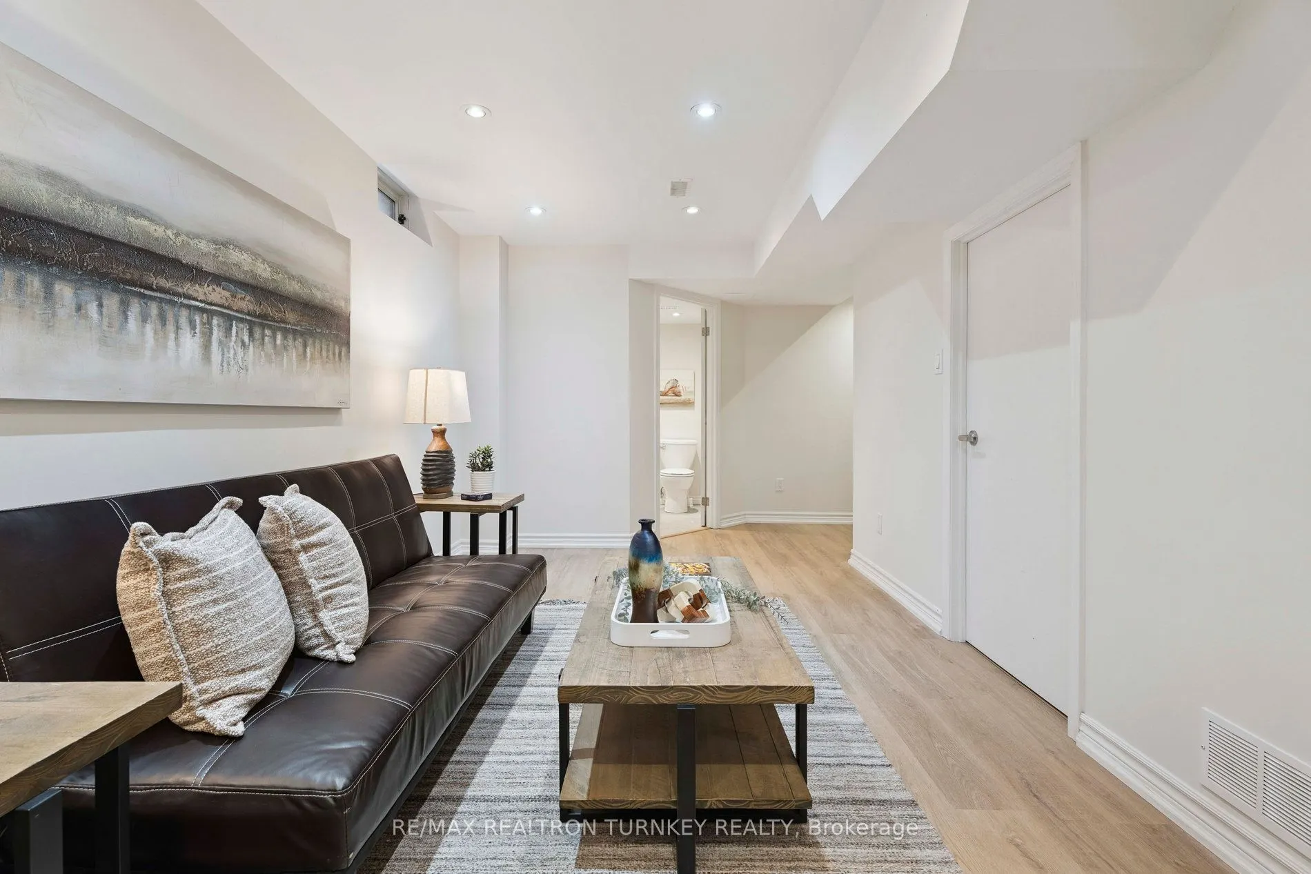 83 Pickett Crescent