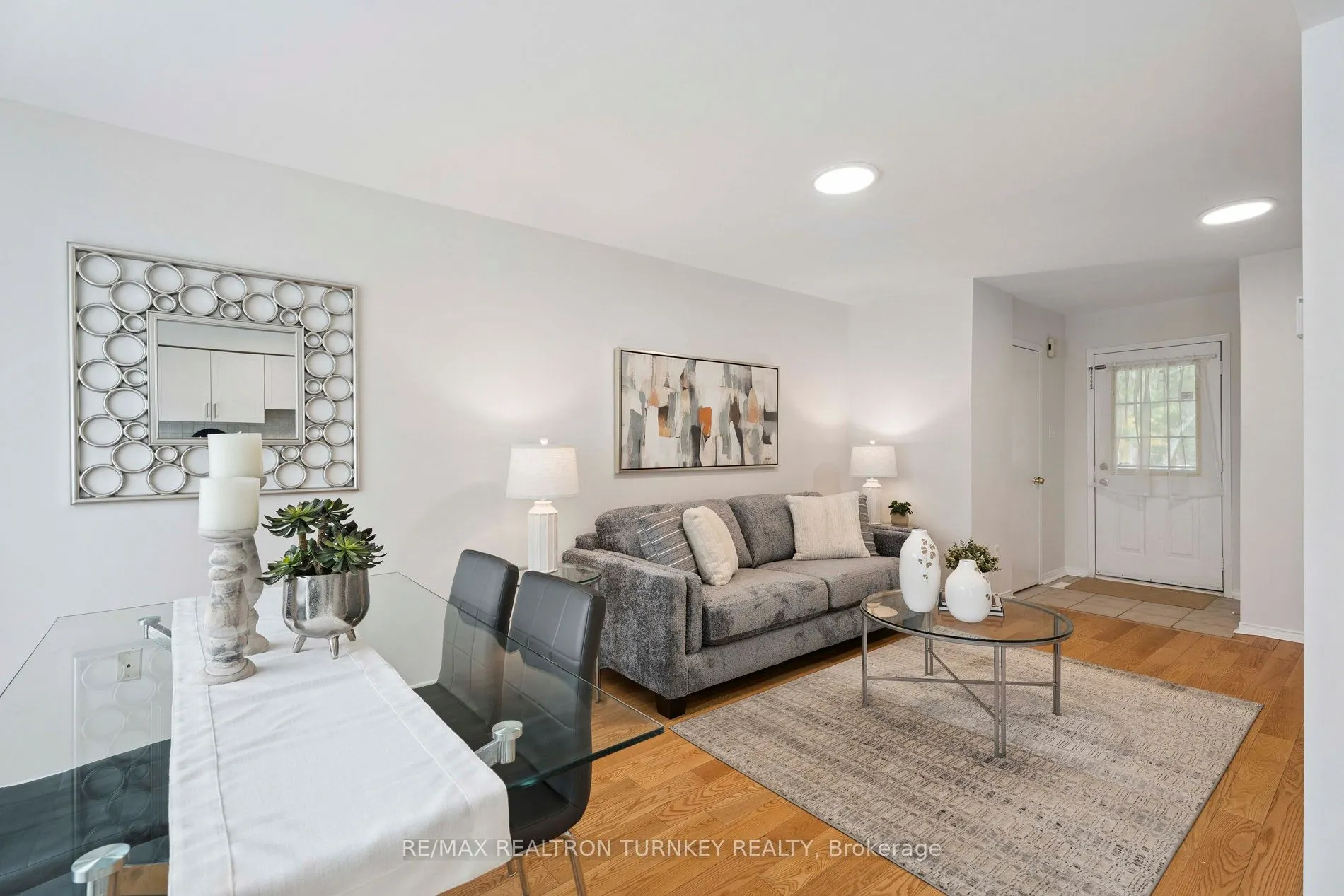 83 Pickett Crescent