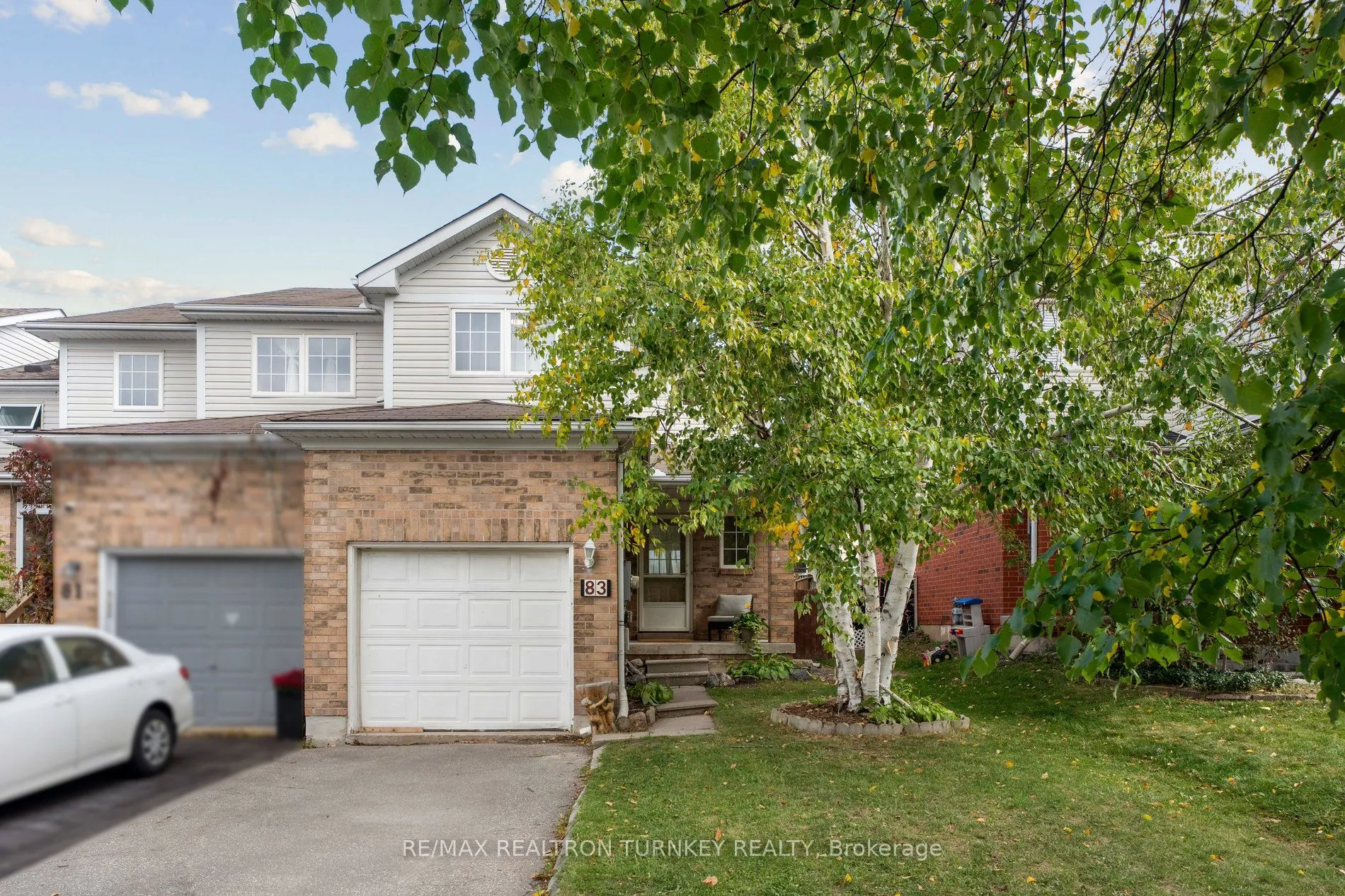83 Pickett Crescent