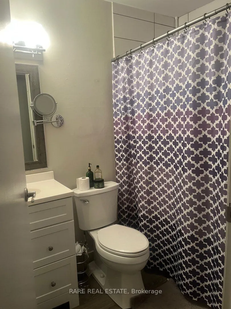252 Steel Street, #4