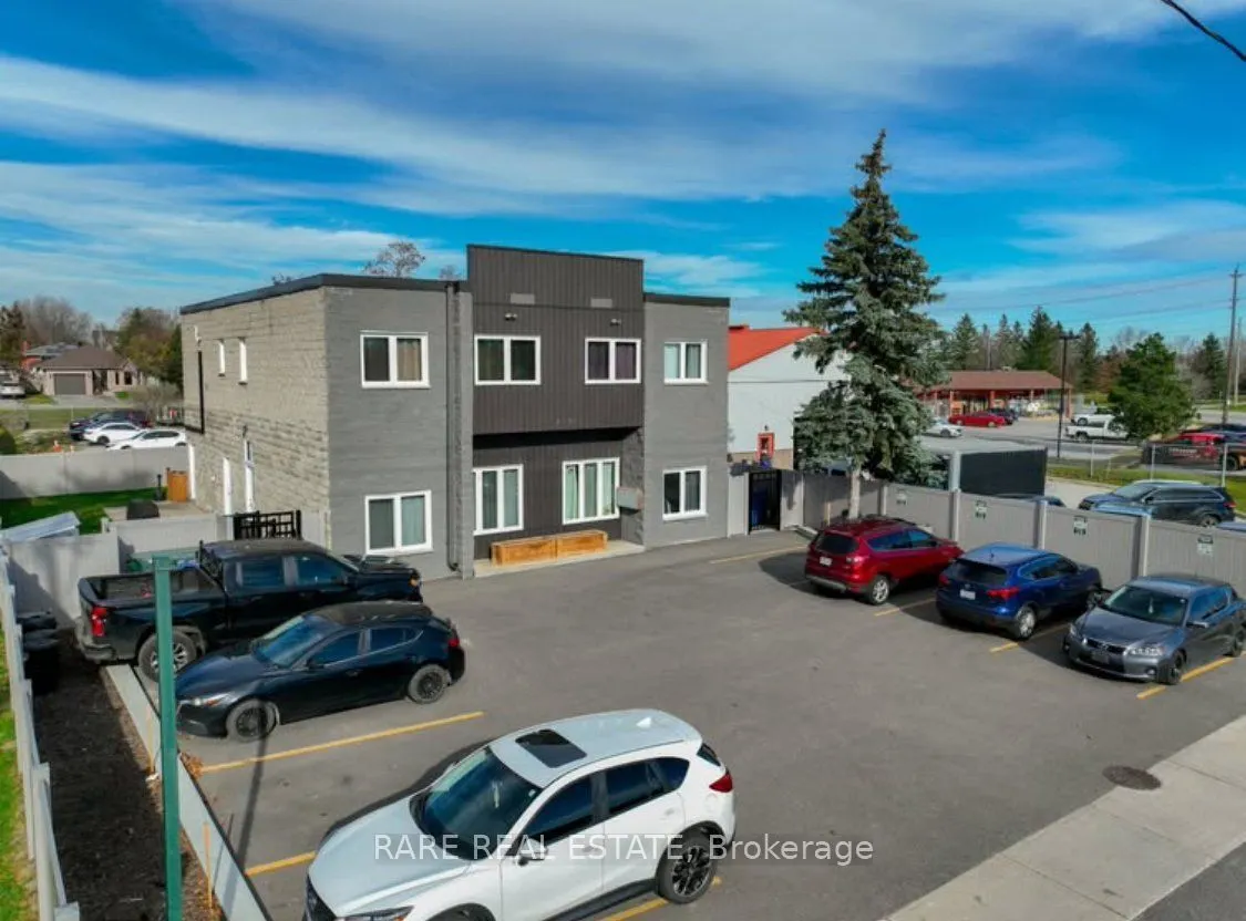 252 Steel Street, #4