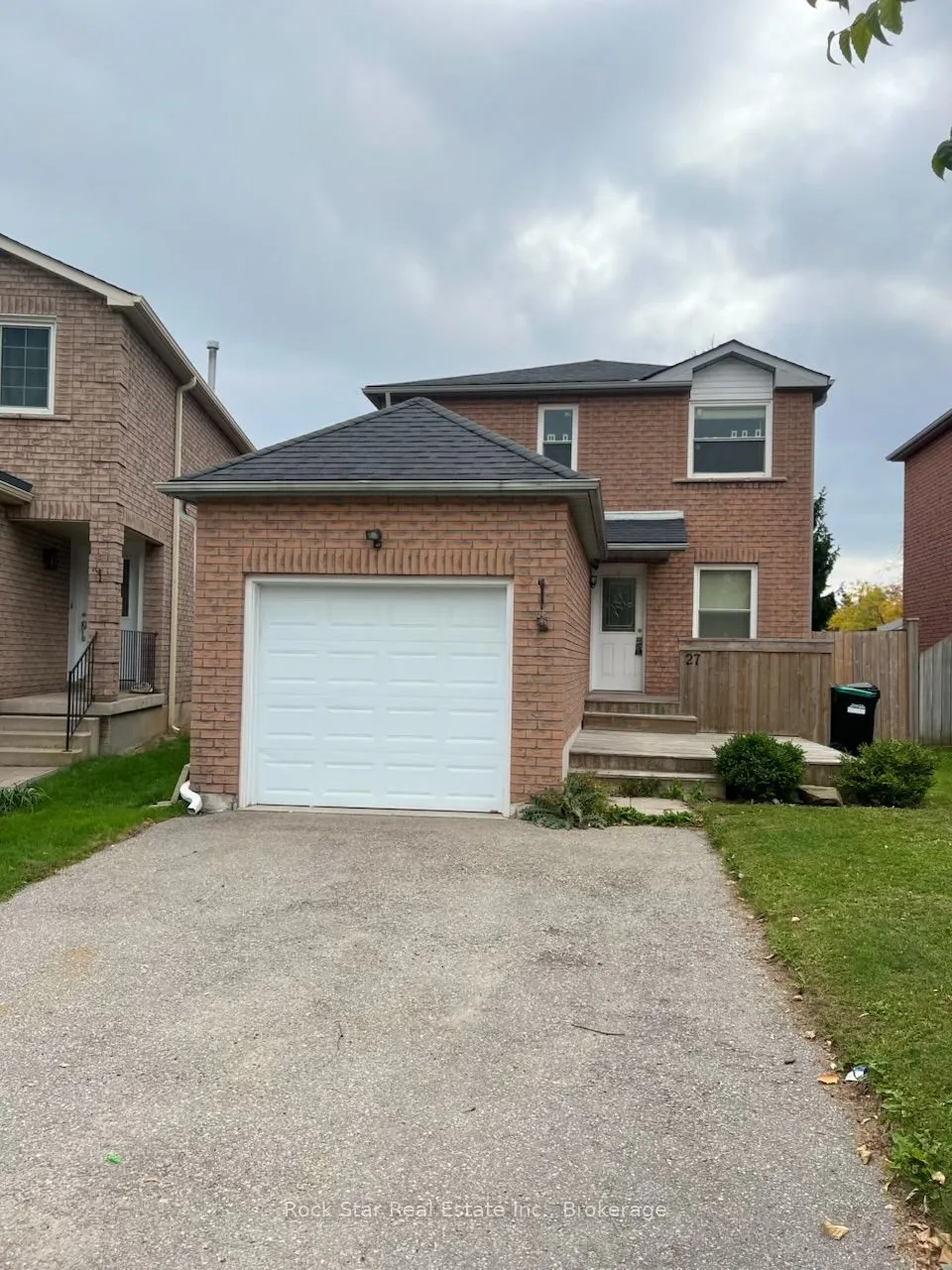 27 Delaney Crescent