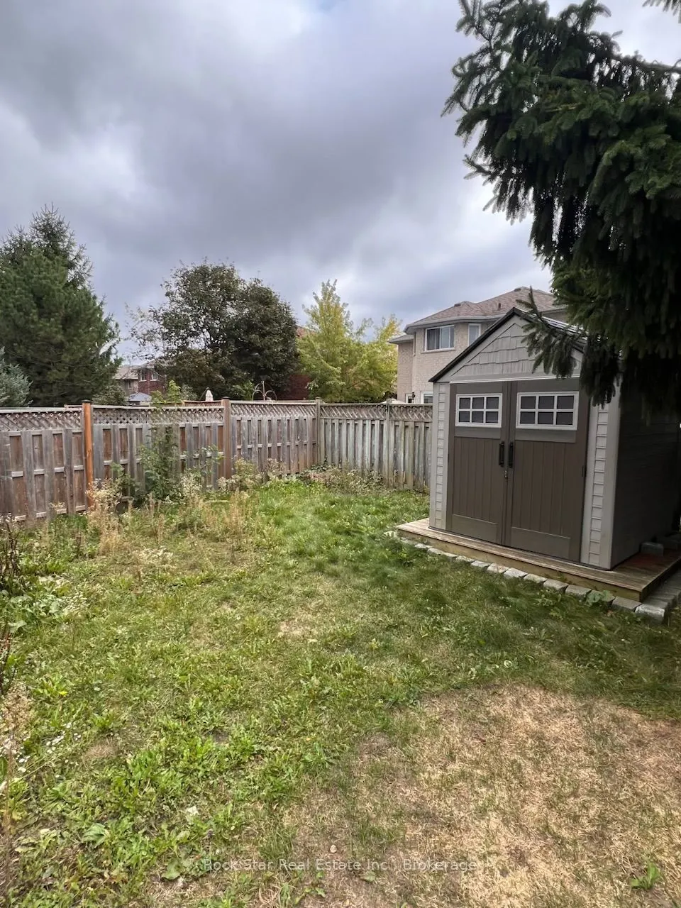 27 Delaney Crescent