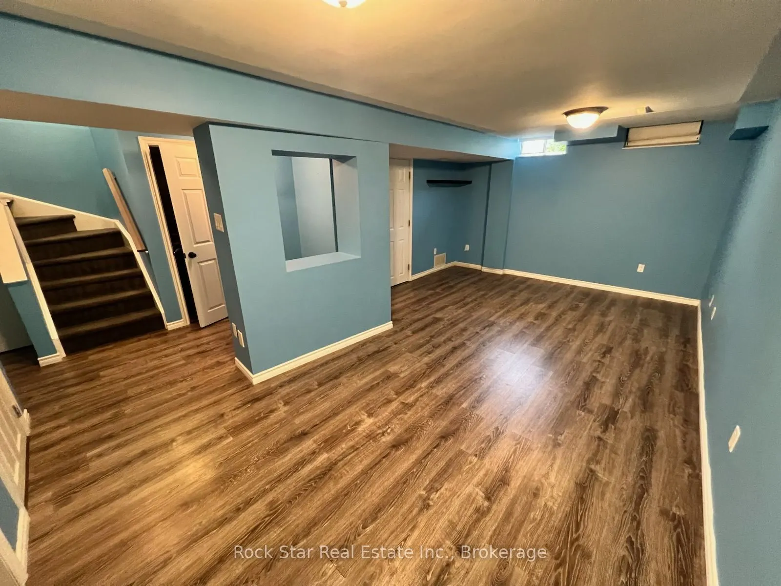 27 Delaney Crescent