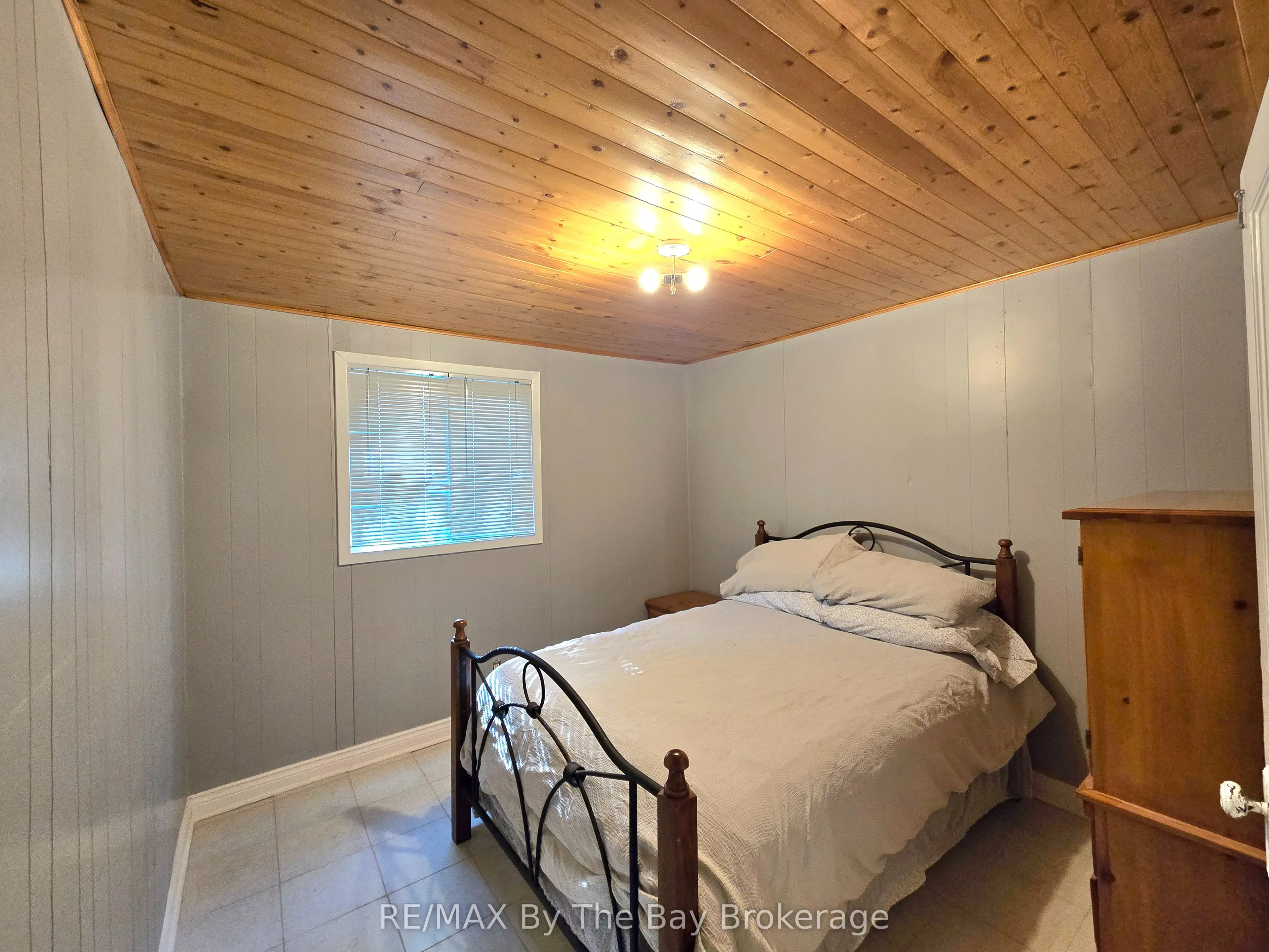 31 Forest Avenue