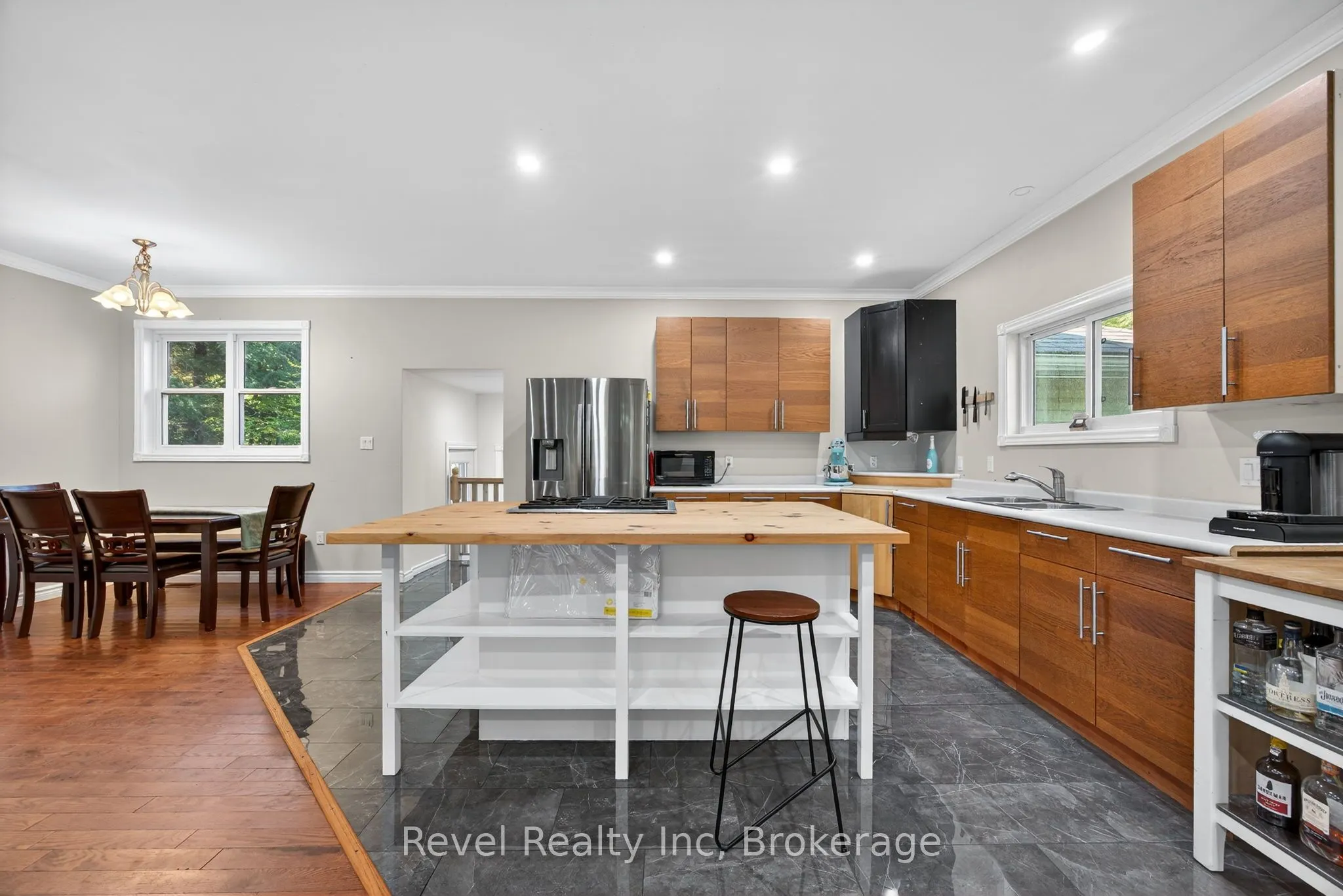 683 Lafontaine Road