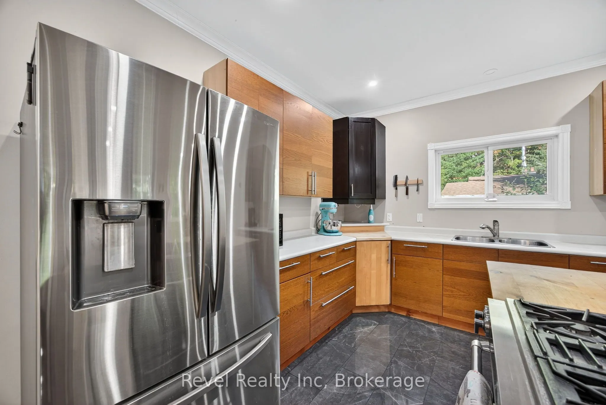 683 Lafontaine Road