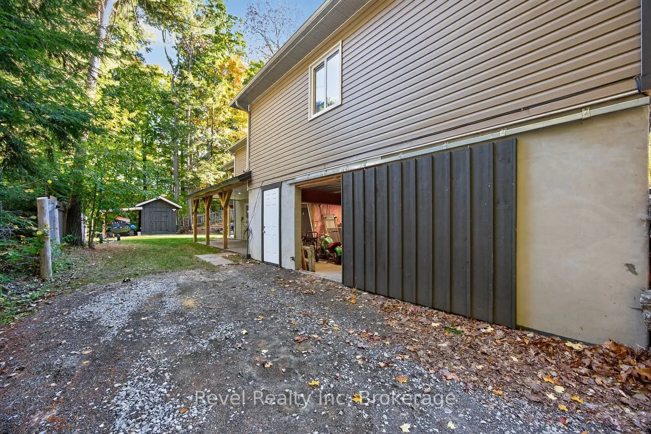 683 Lafontaine Road