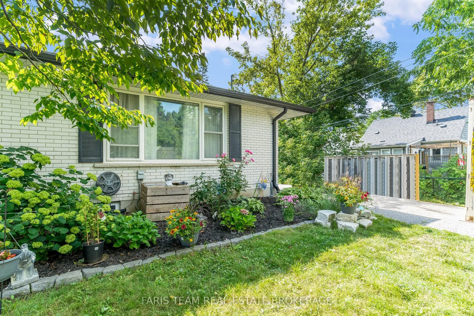 4B Oak Street