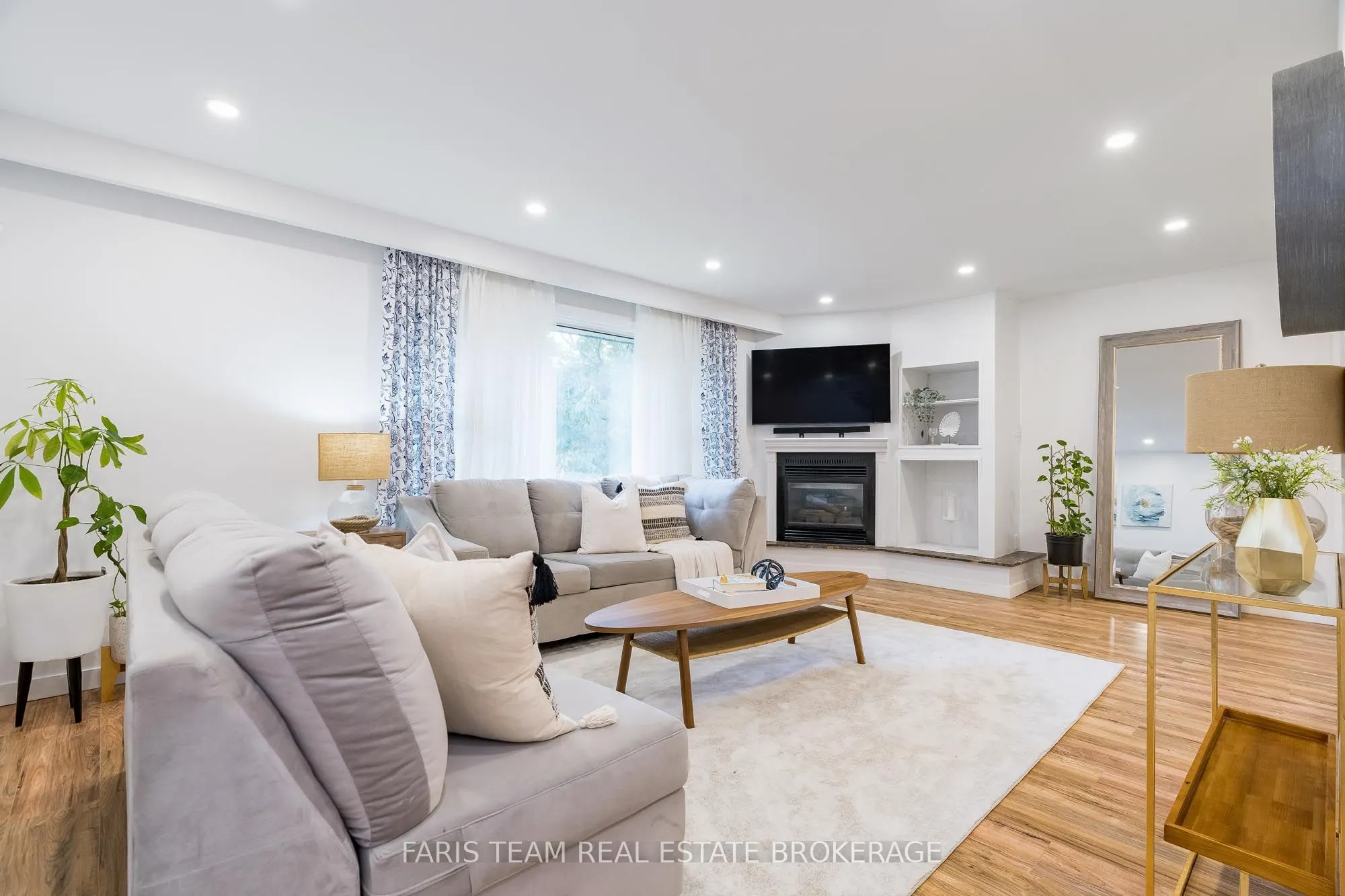 4B Oak Street