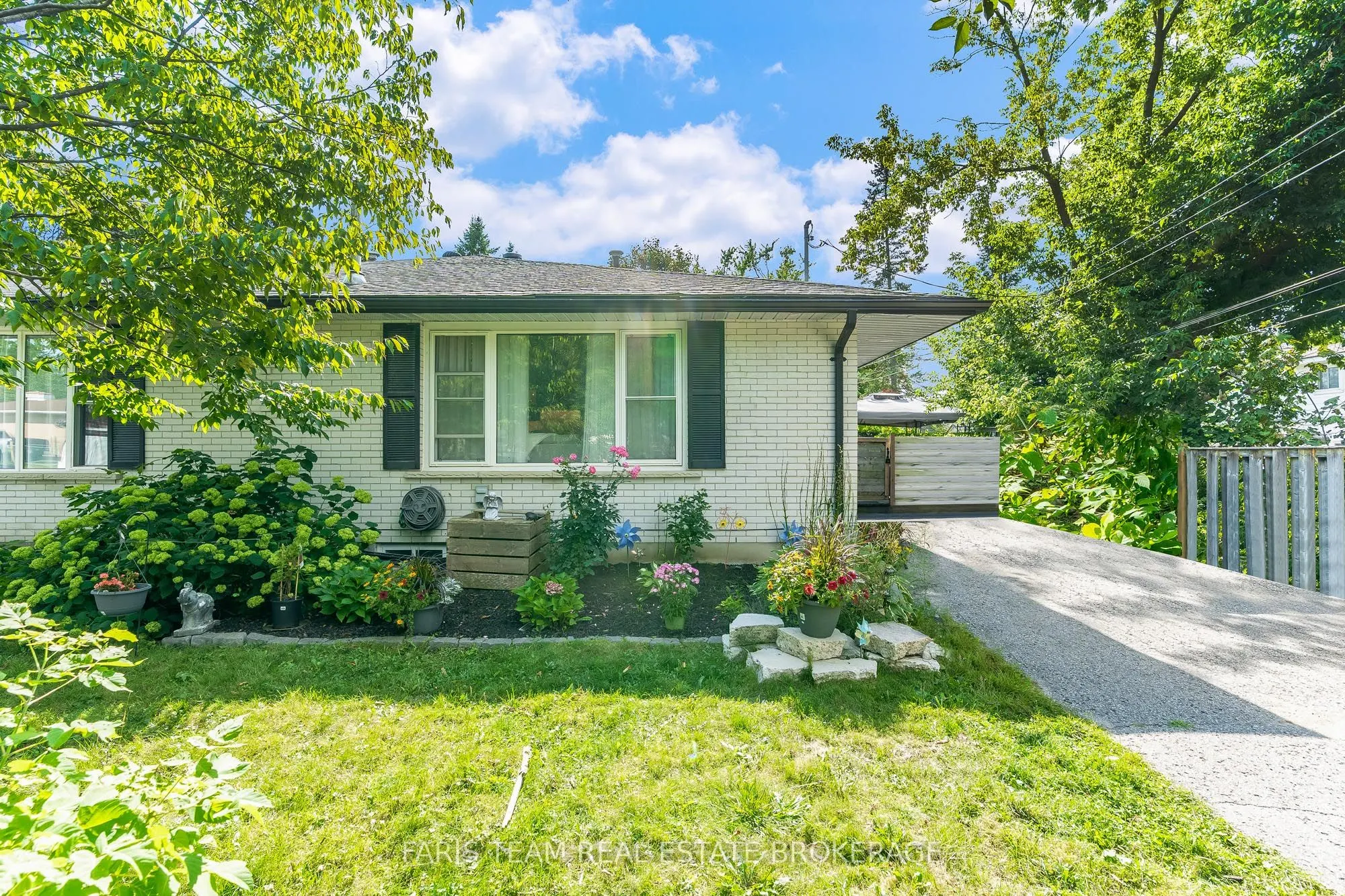 4B Oak Street