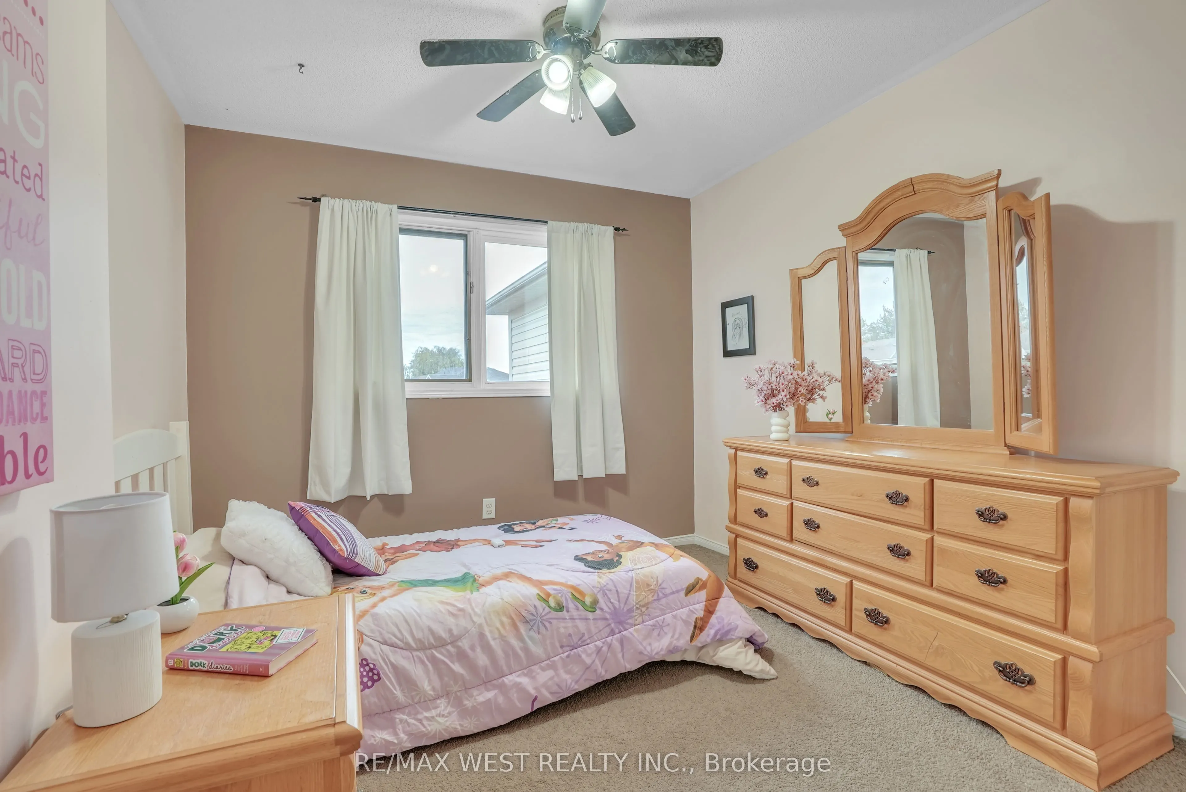 130 Pickett Crescent