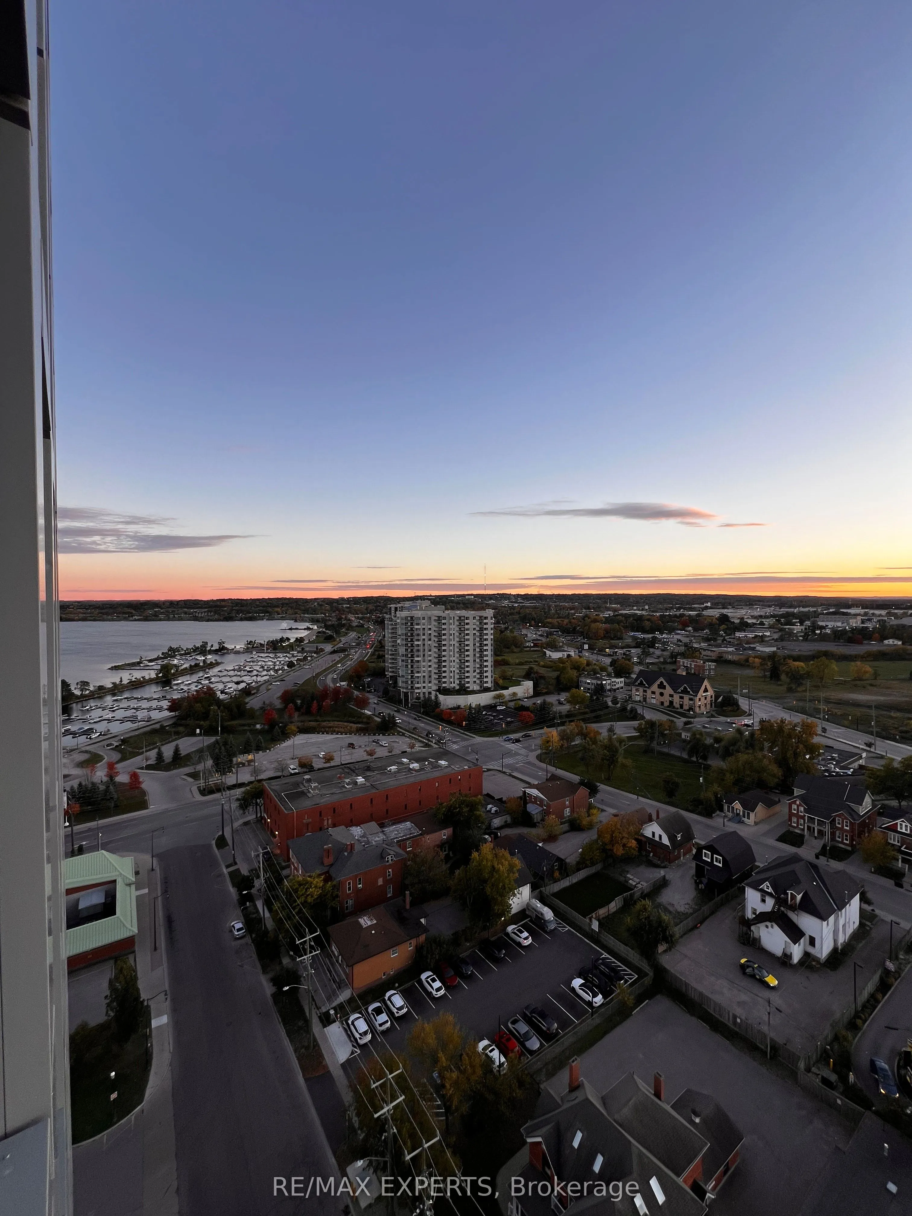 39 Mary Street, #1612