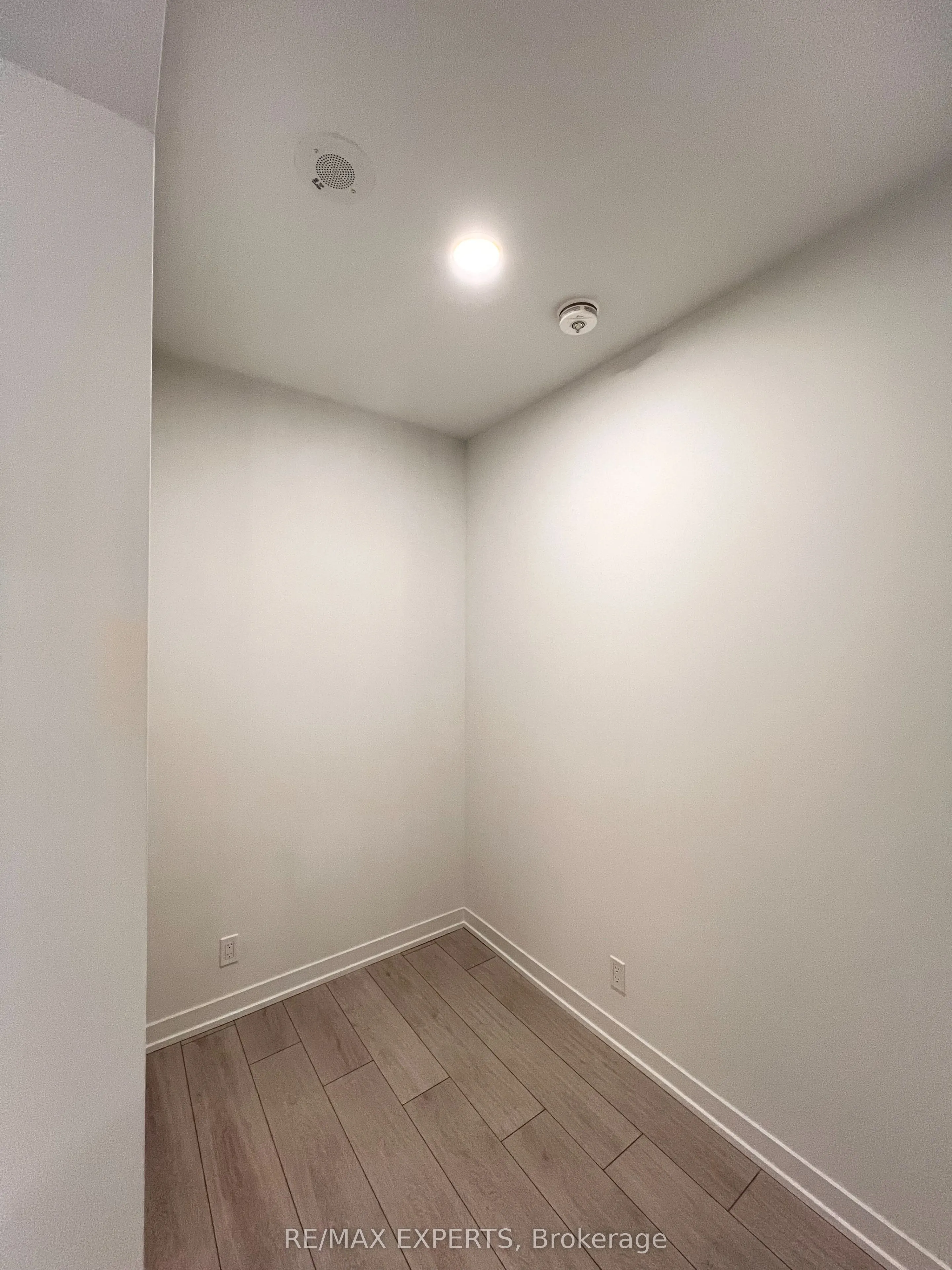 39 Mary Street, #1612