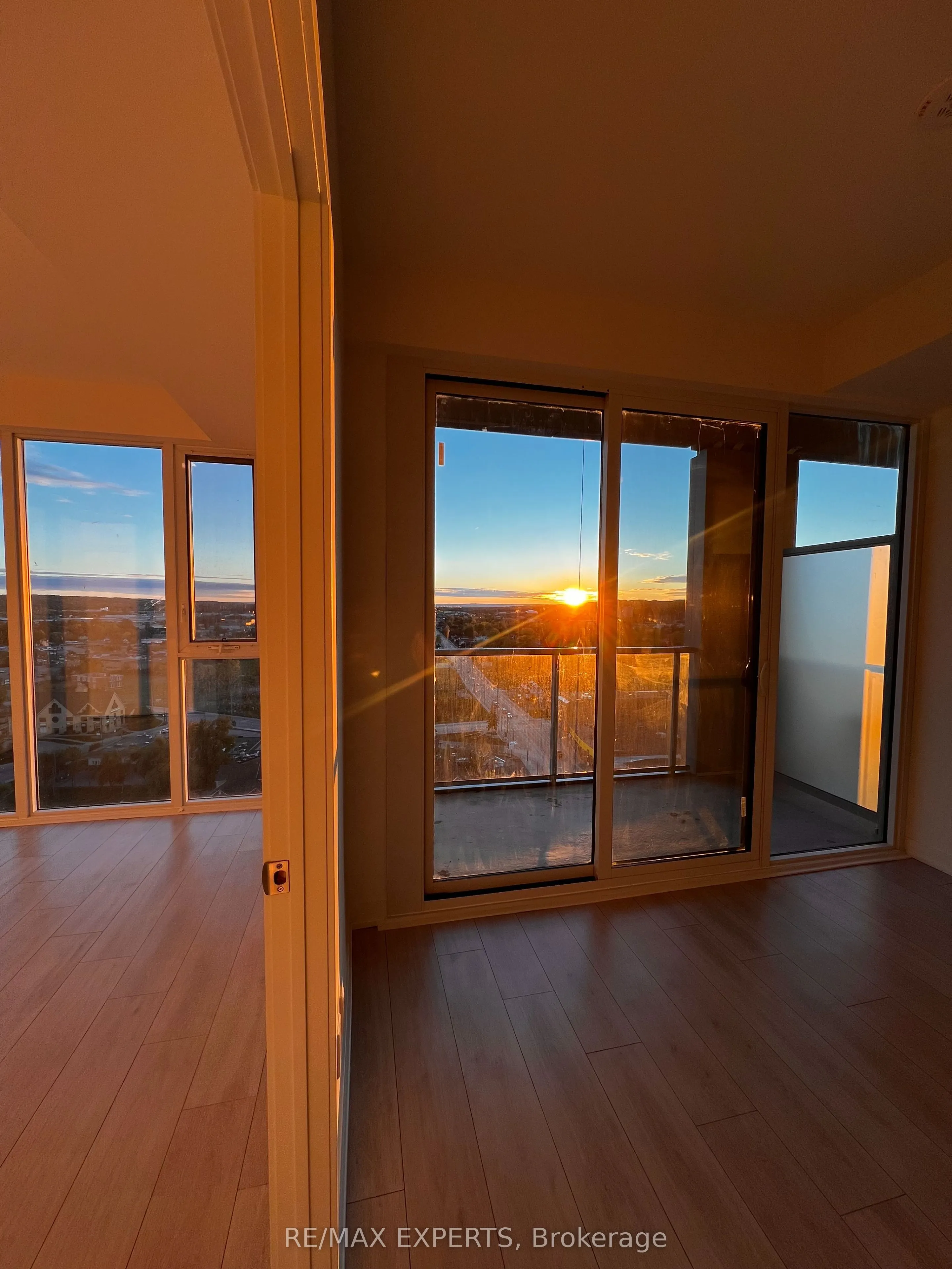 39 Mary Street, #1612