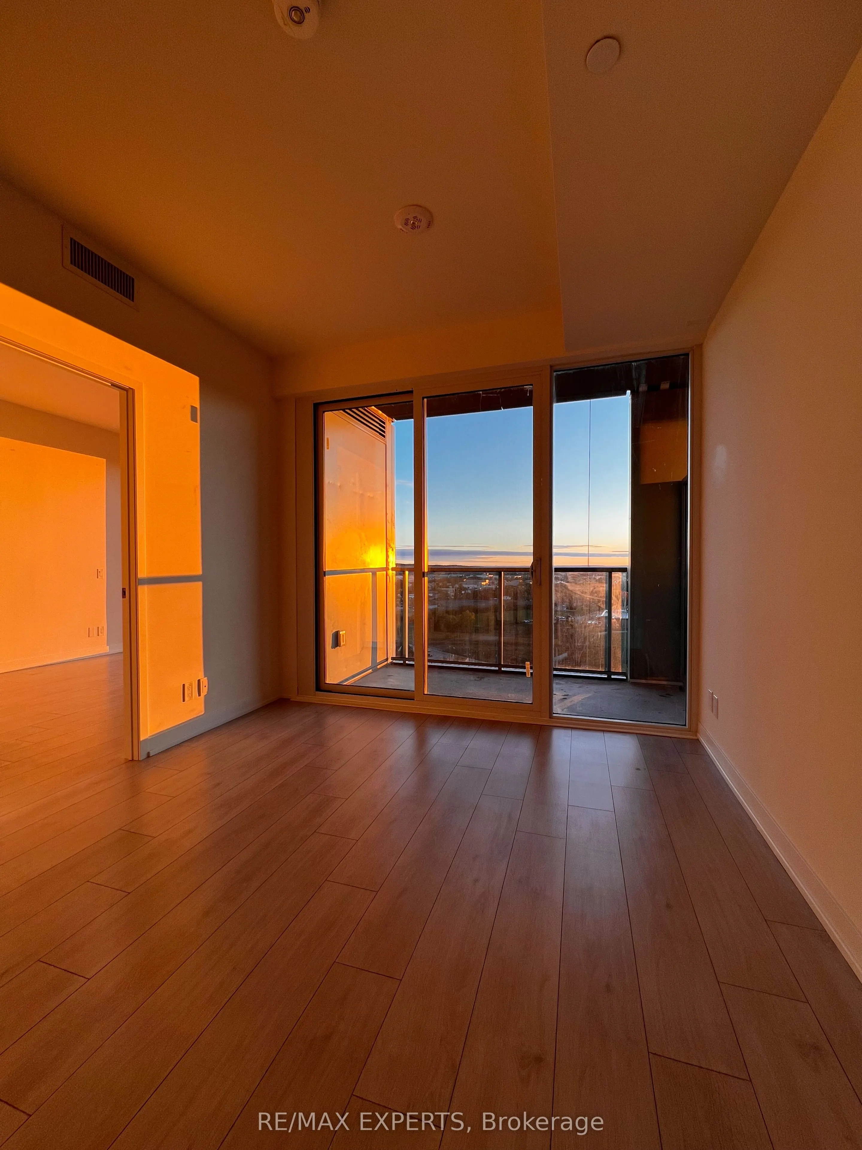 39 Mary Street, #1612