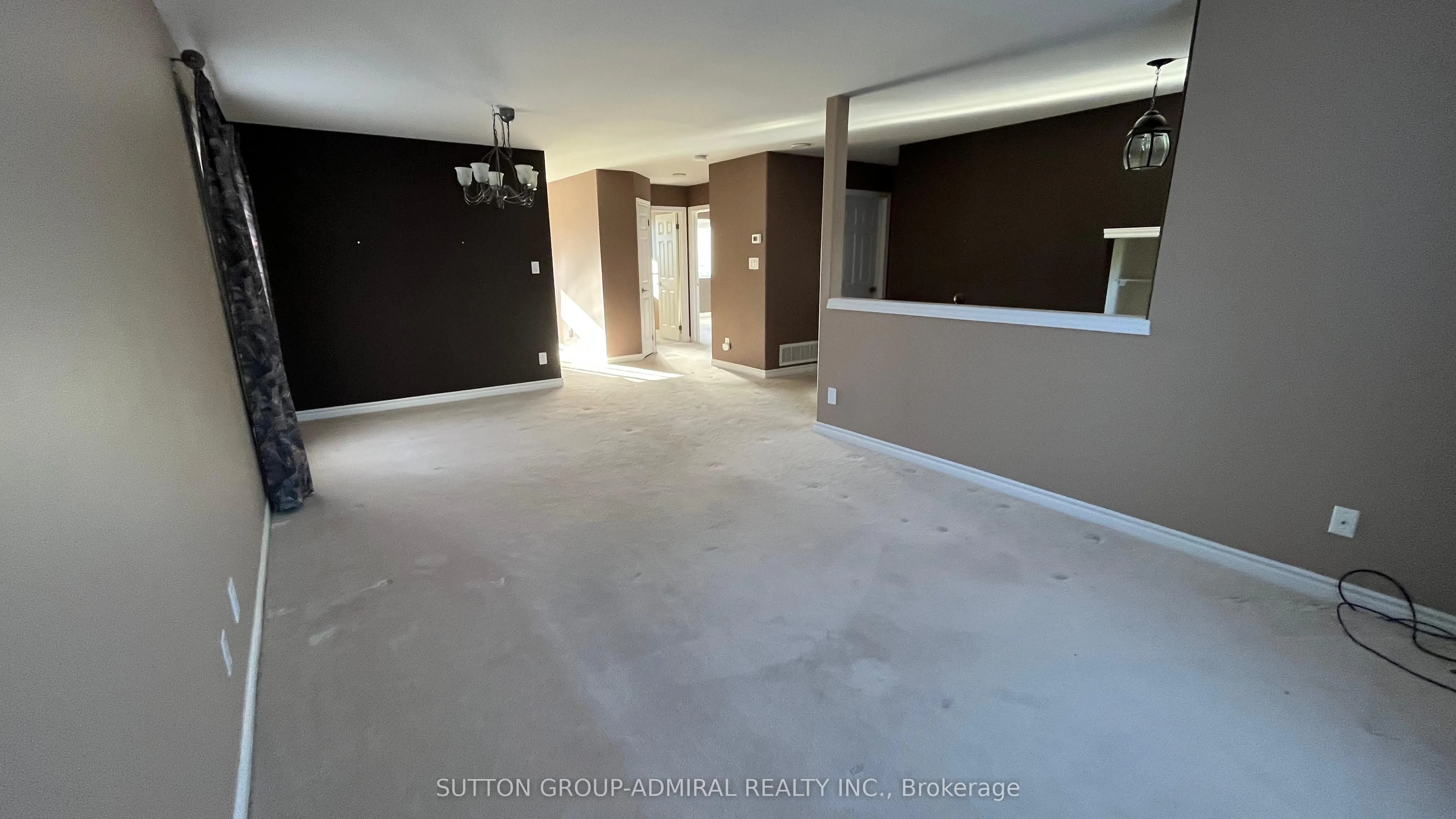 12 Revelstoke Court, #Upper