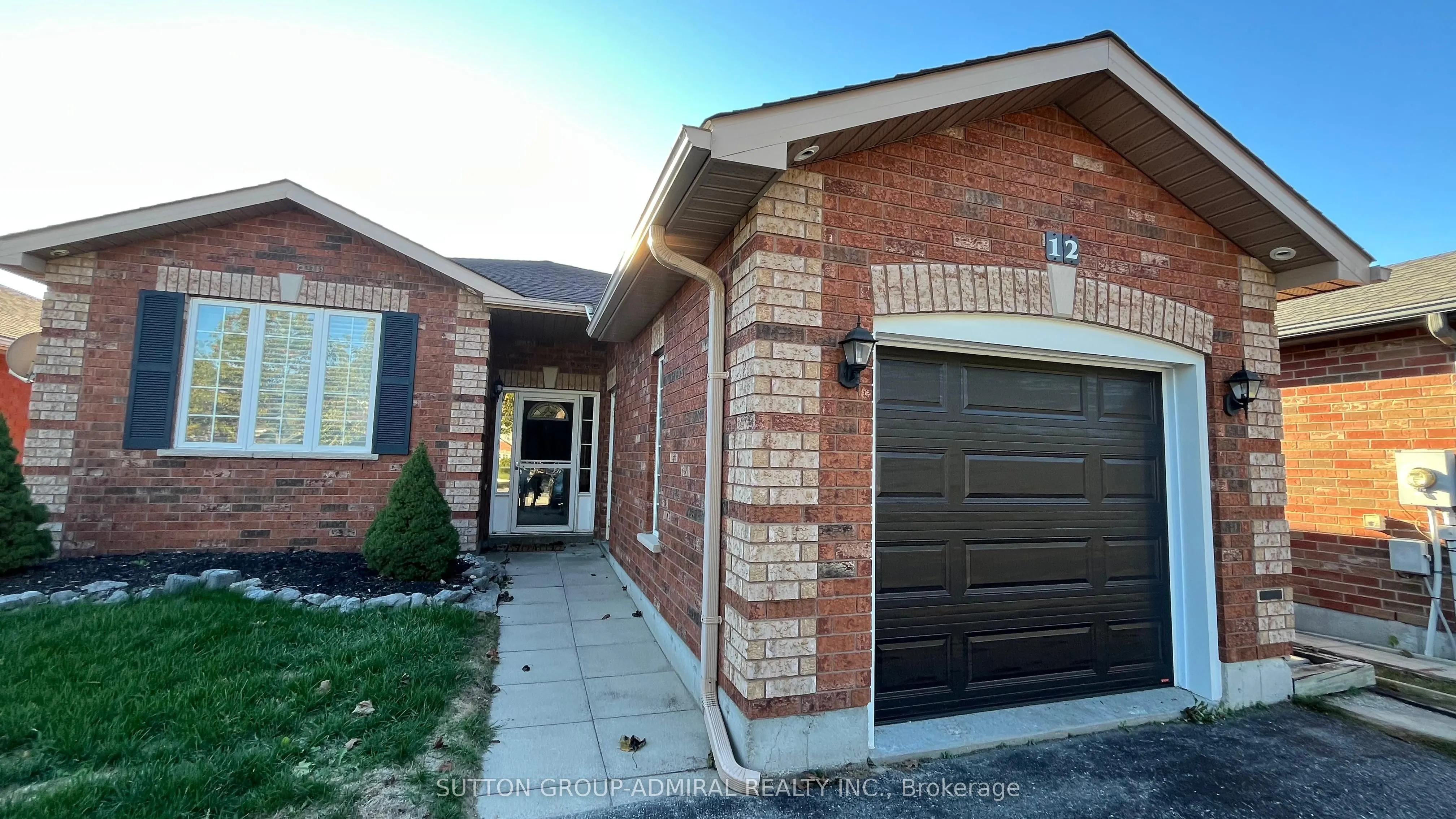12 Revelstoke Court, #Upper