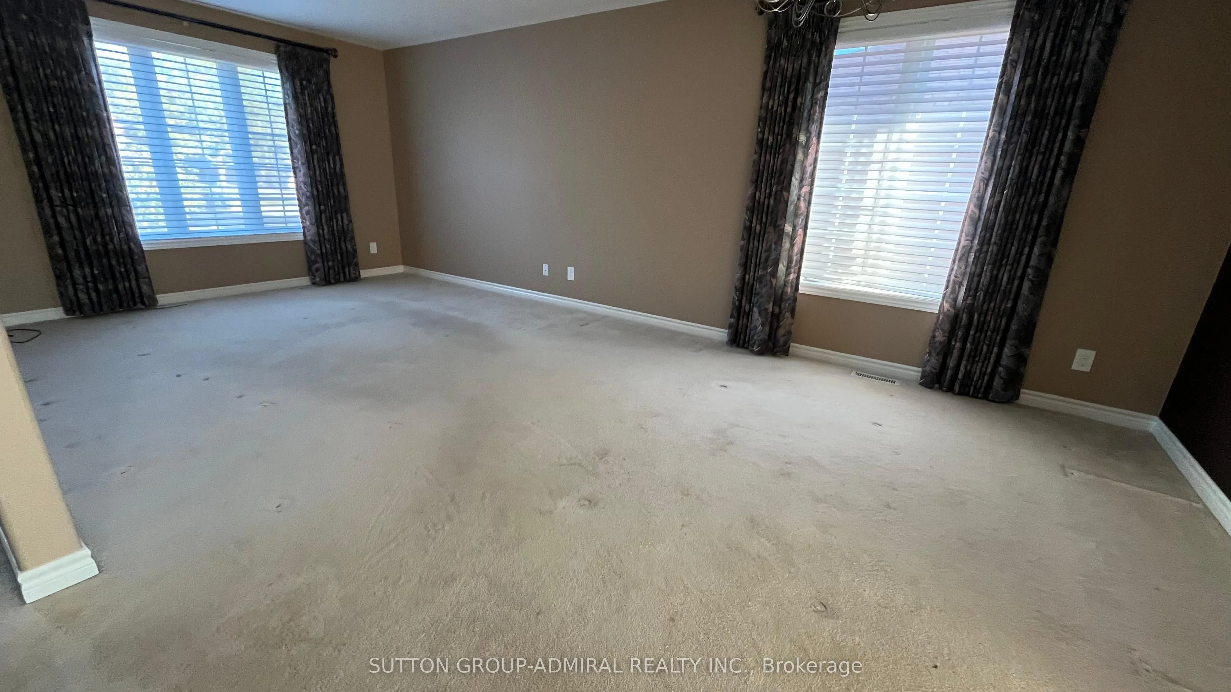 12 Revelstoke Court, #Upper