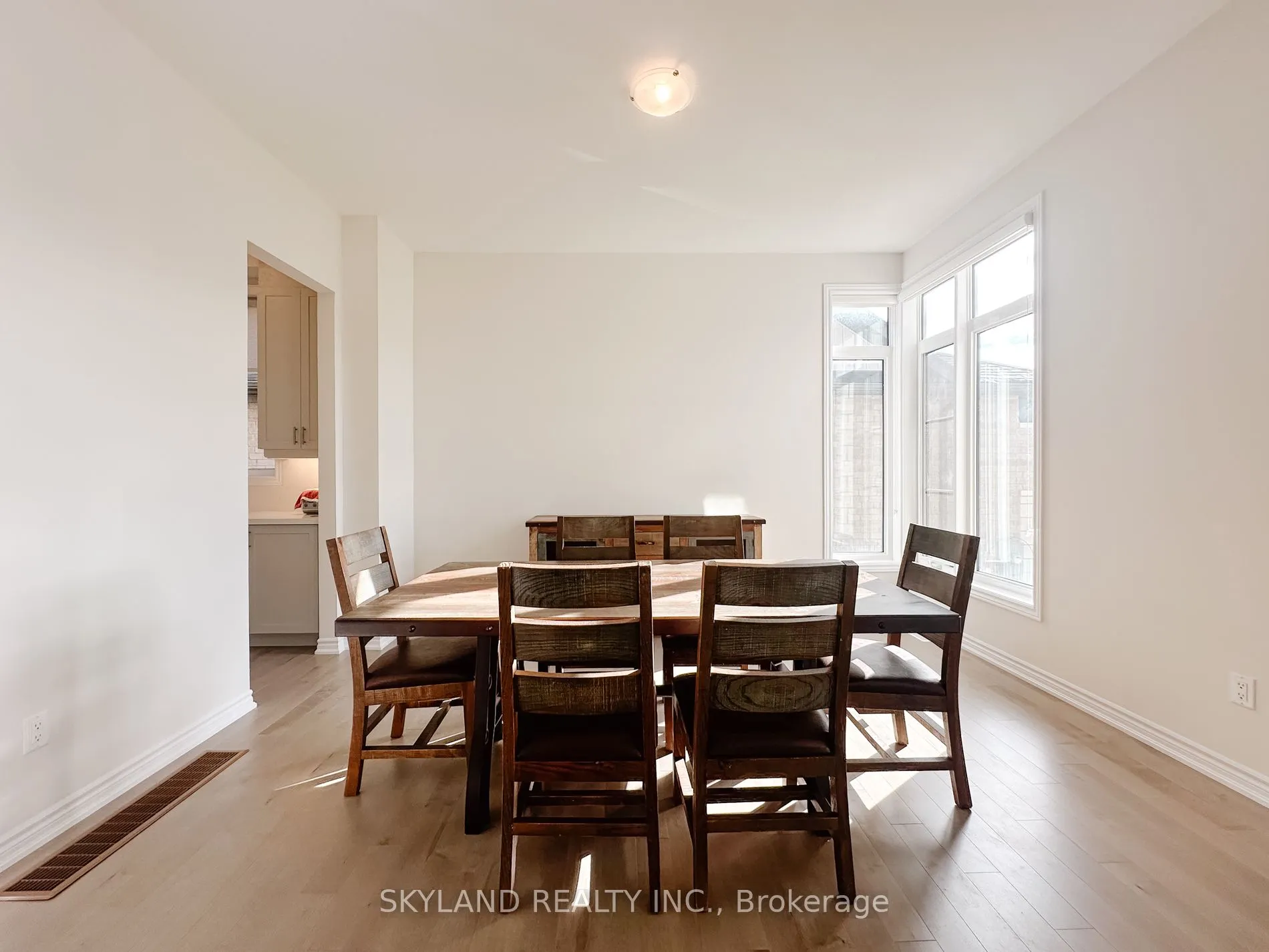 33 Del Ray Crescent