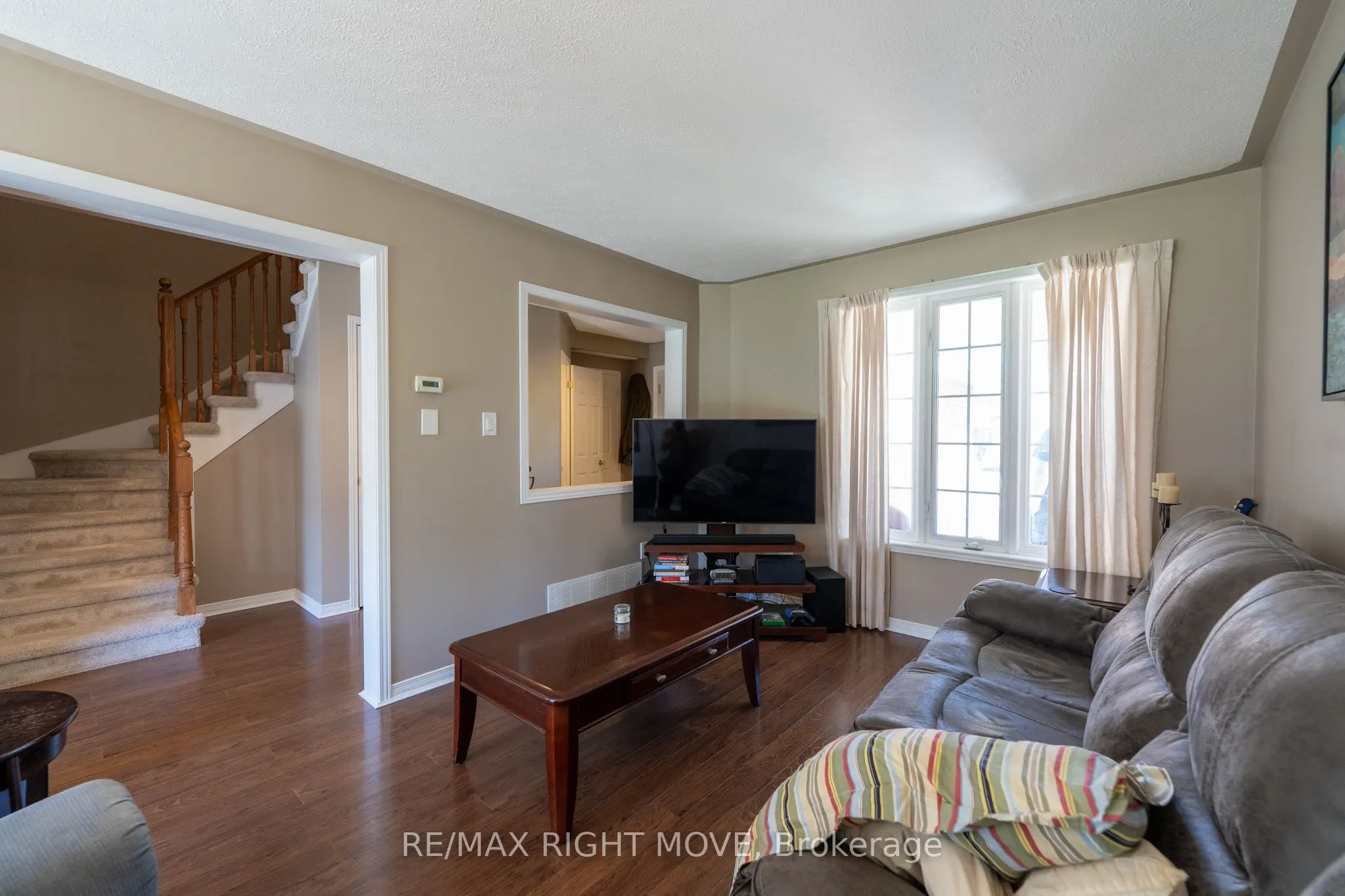 147 Julia Crescent