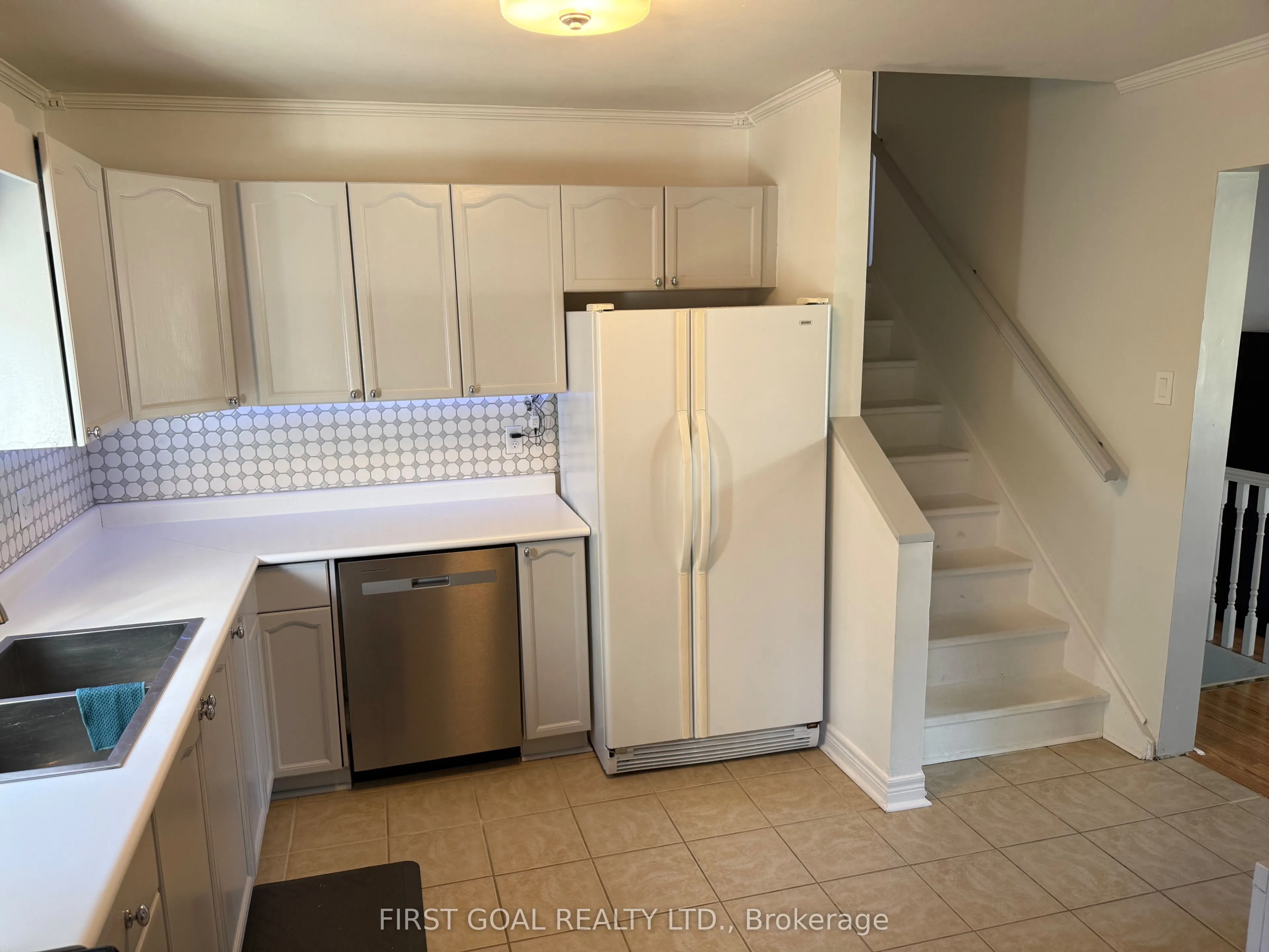 15 Little Avenue