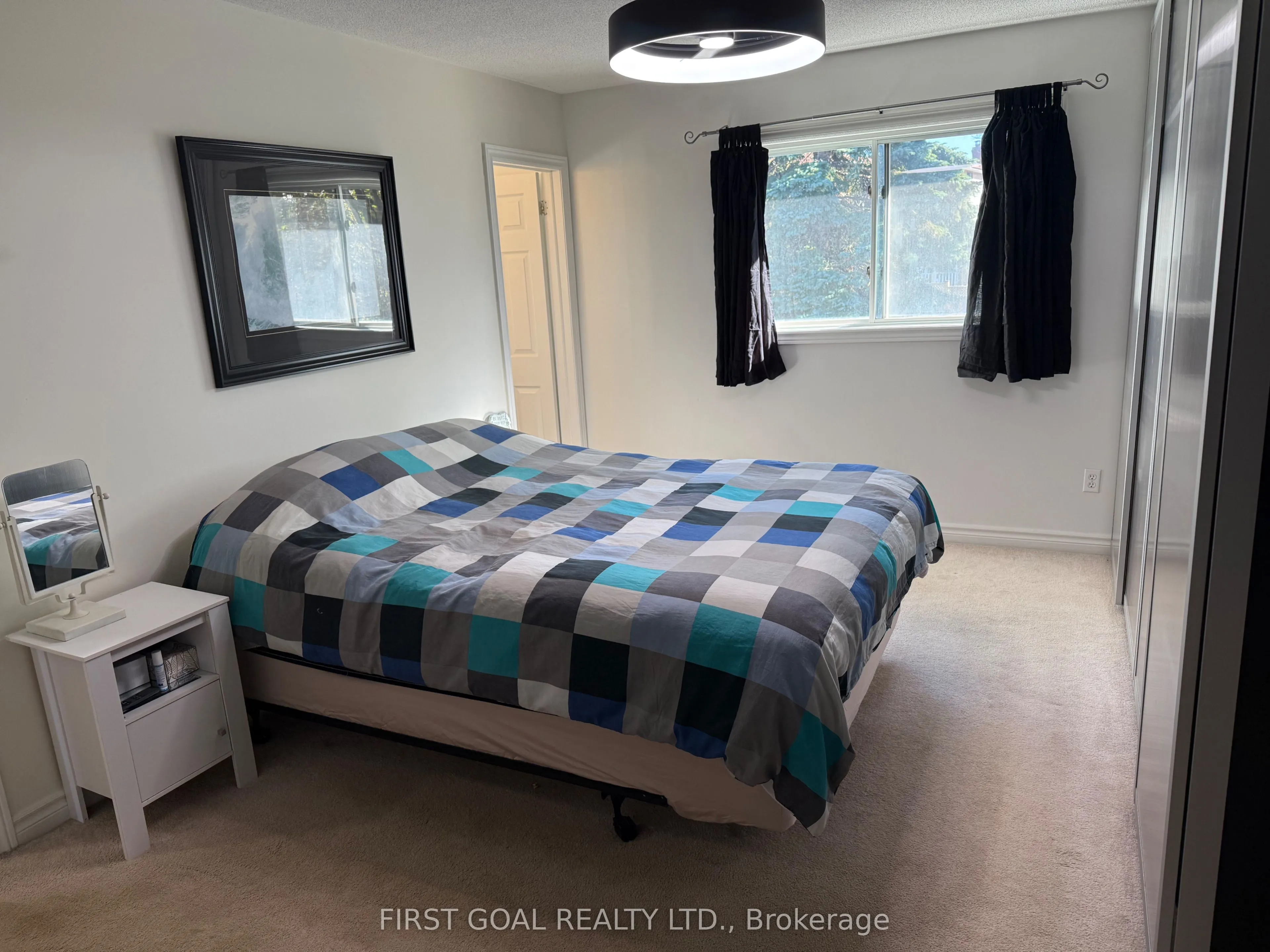 15 Little Avenue