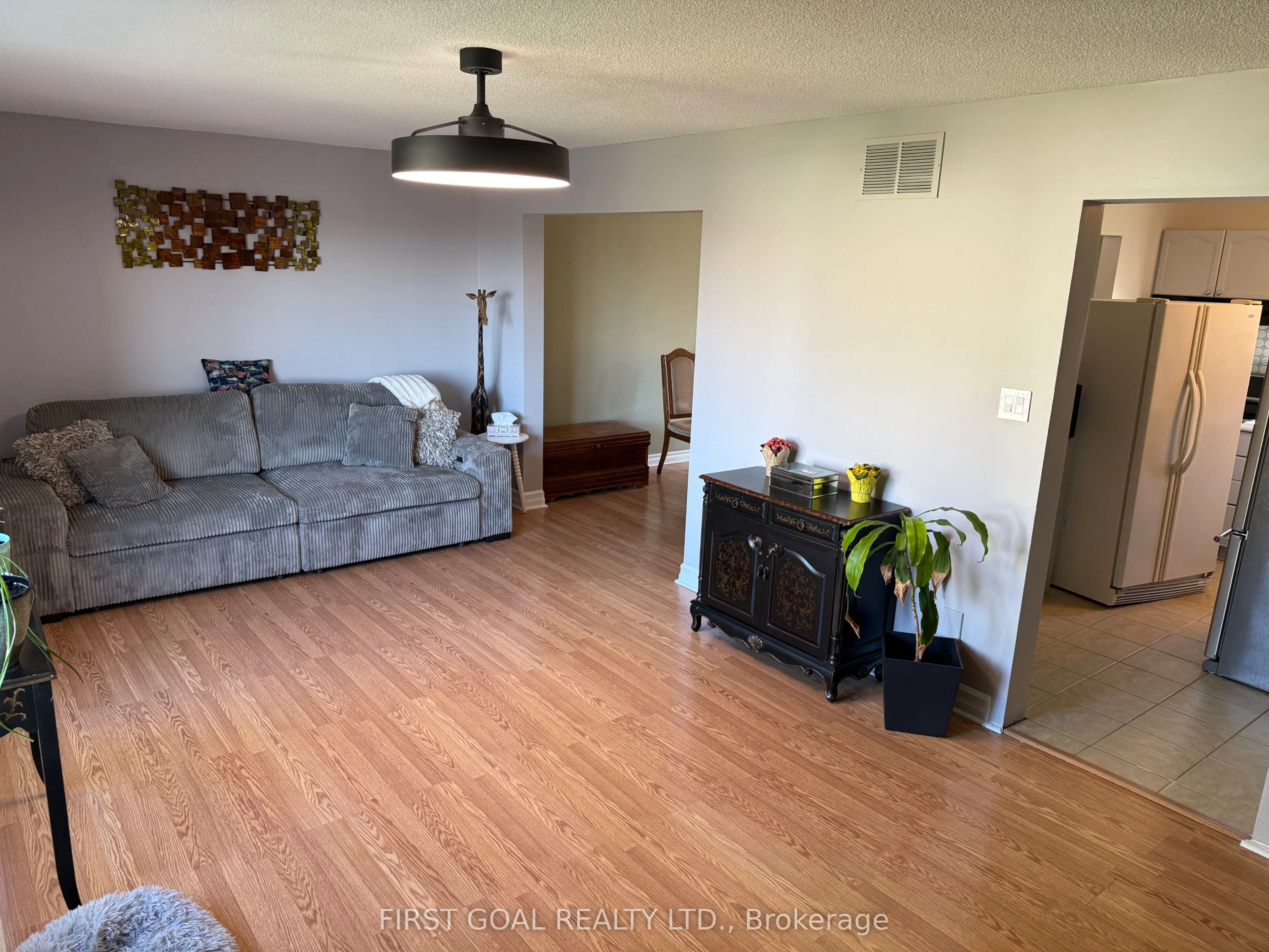 15 Little Avenue