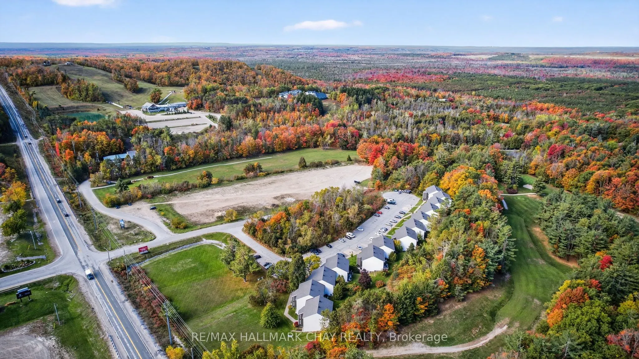 1102 Horseshoe Valley Road W, #312