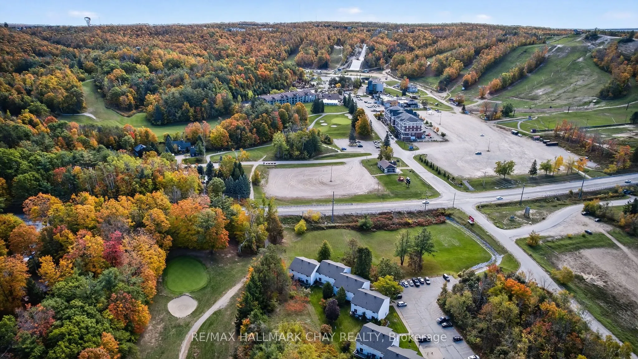 1102 Horseshoe Valley Road W, #312