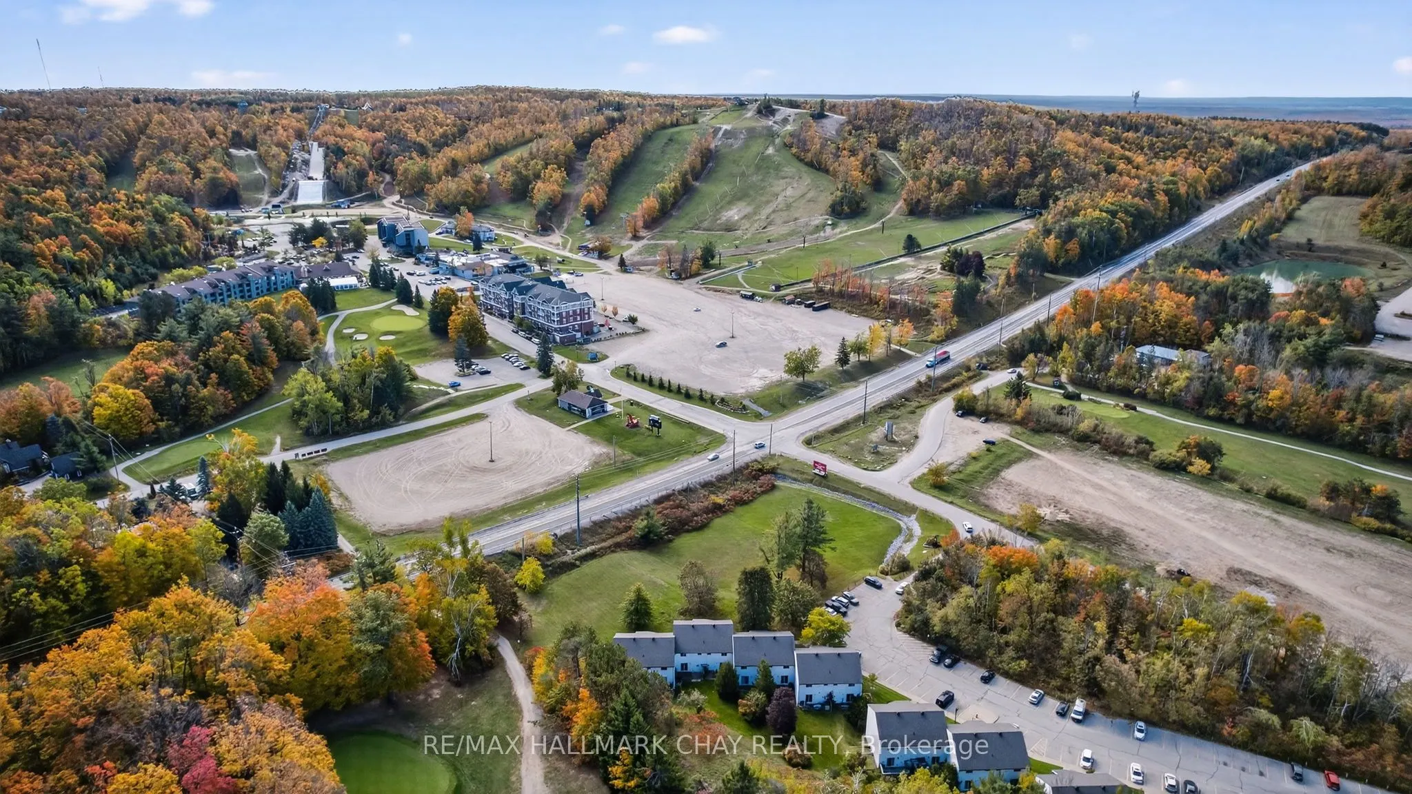 1102 Horseshoe Valley Road W, #312