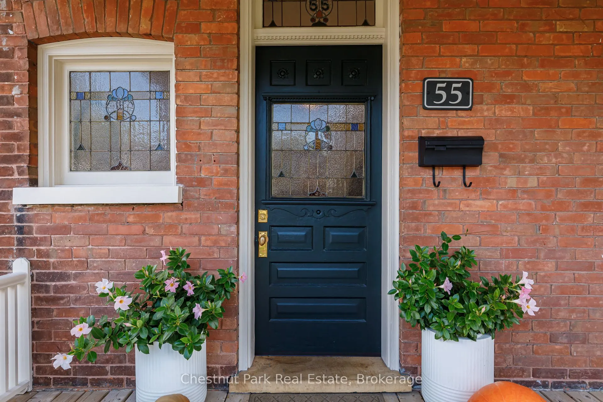 55 Robinson Street