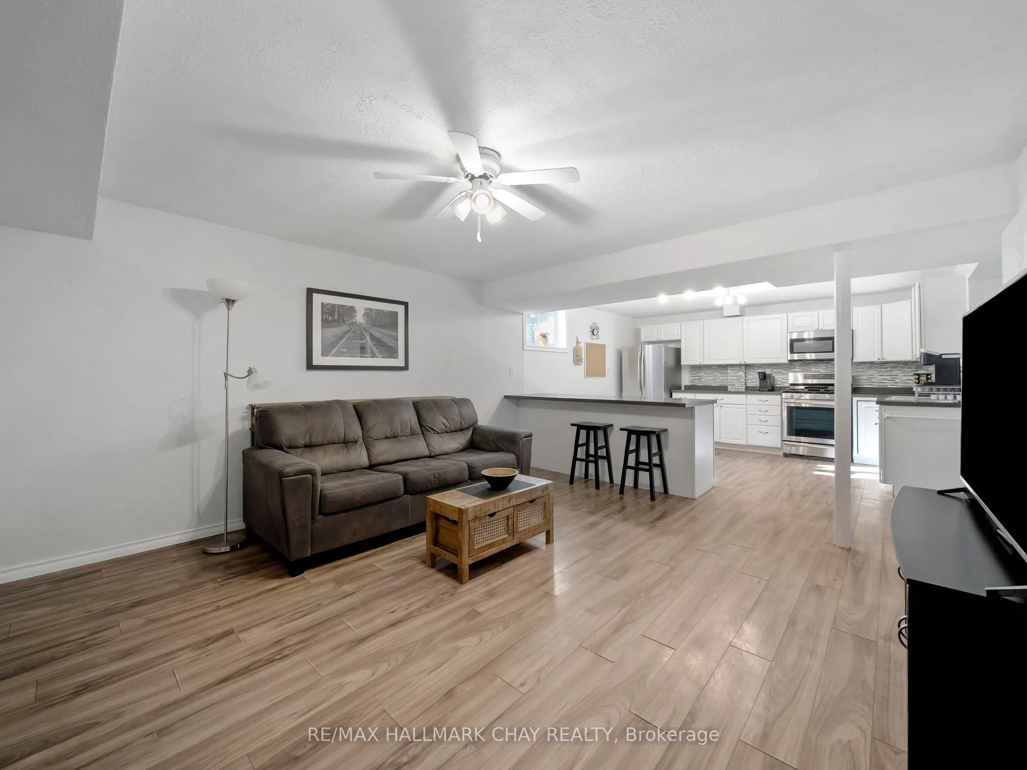 7 ASSINIBOINE Drive
