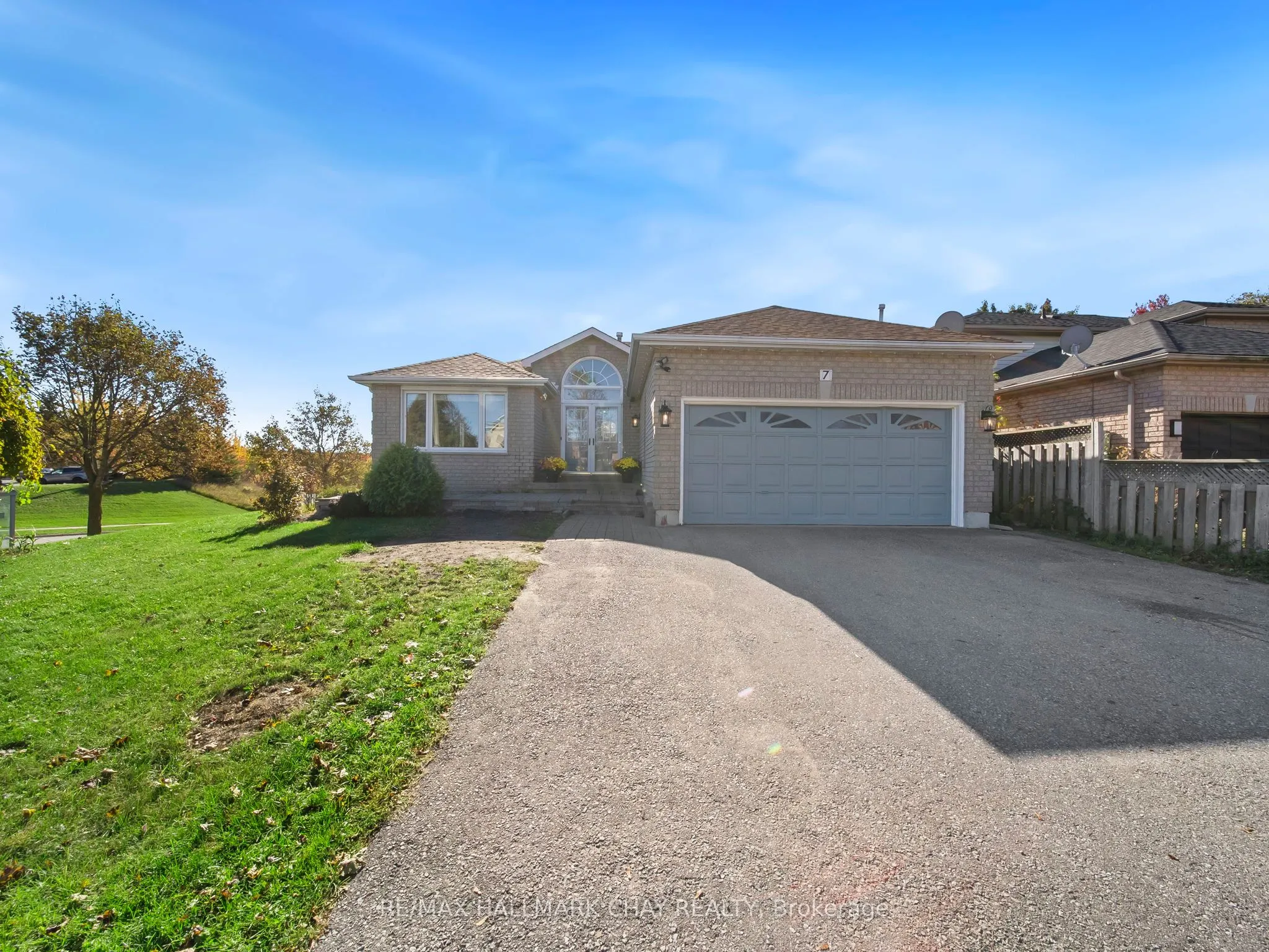 7 ASSINIBOINE Drive