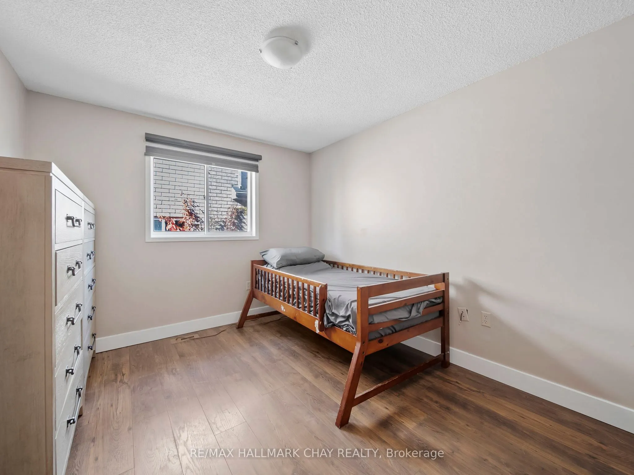 7 ASSINIBOINE Drive