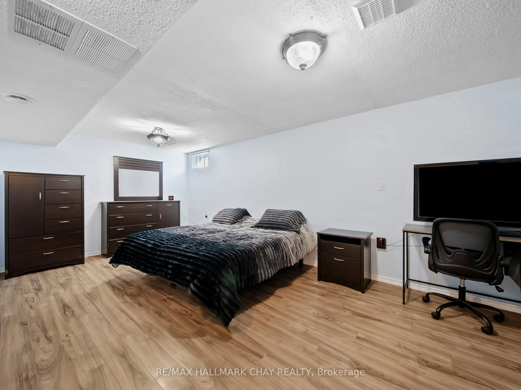 7 ASSINIBOINE Drive