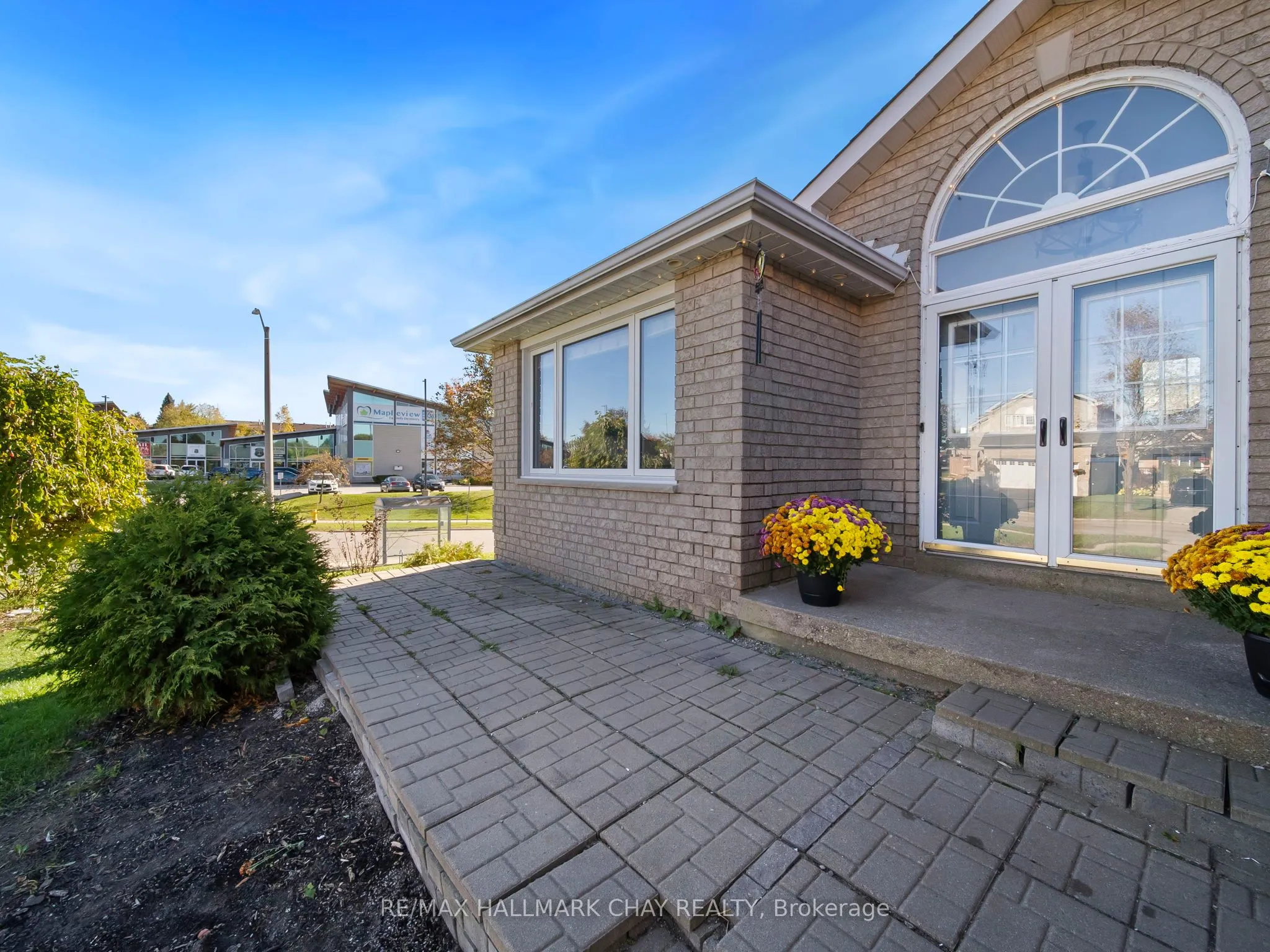 7 ASSINIBOINE Drive