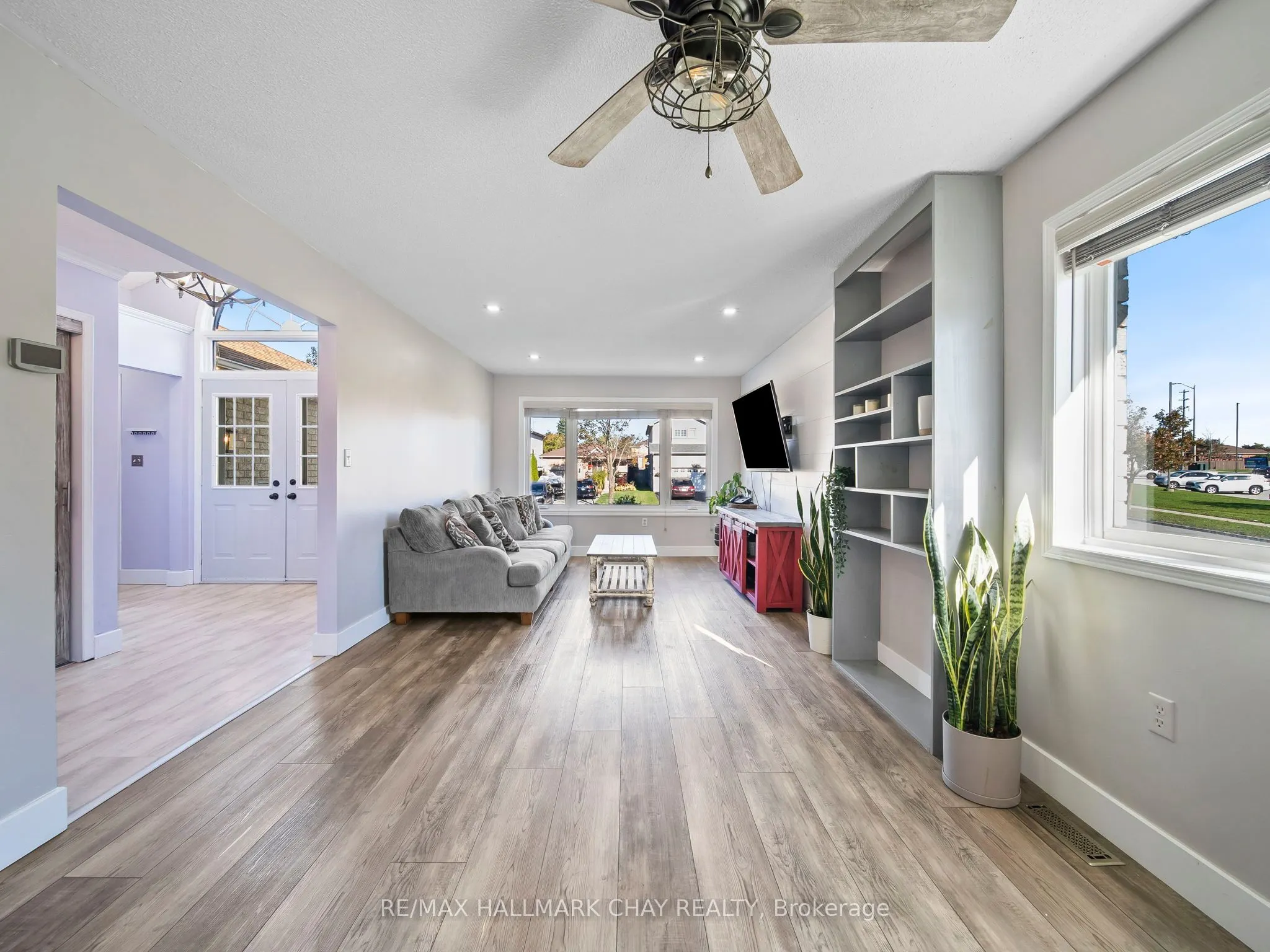 7 ASSINIBOINE Drive