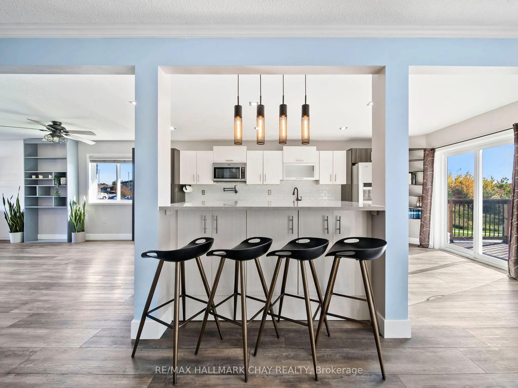 7 ASSINIBOINE Drive