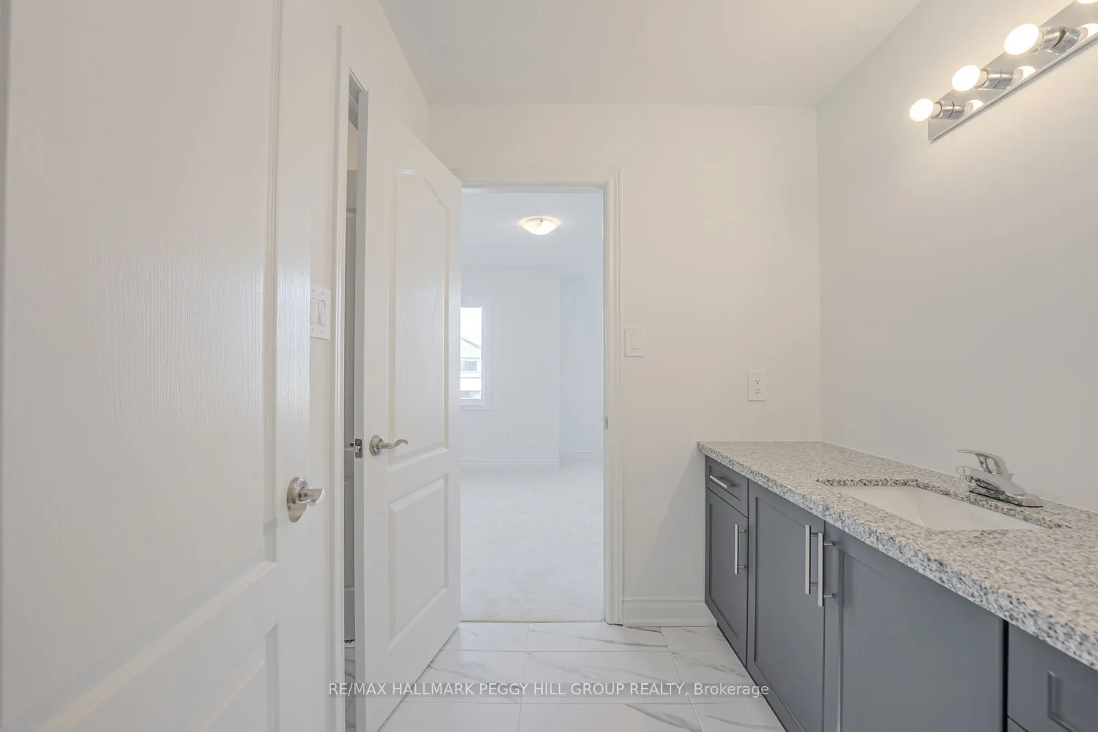 2988 Monarch Drive, #Upper