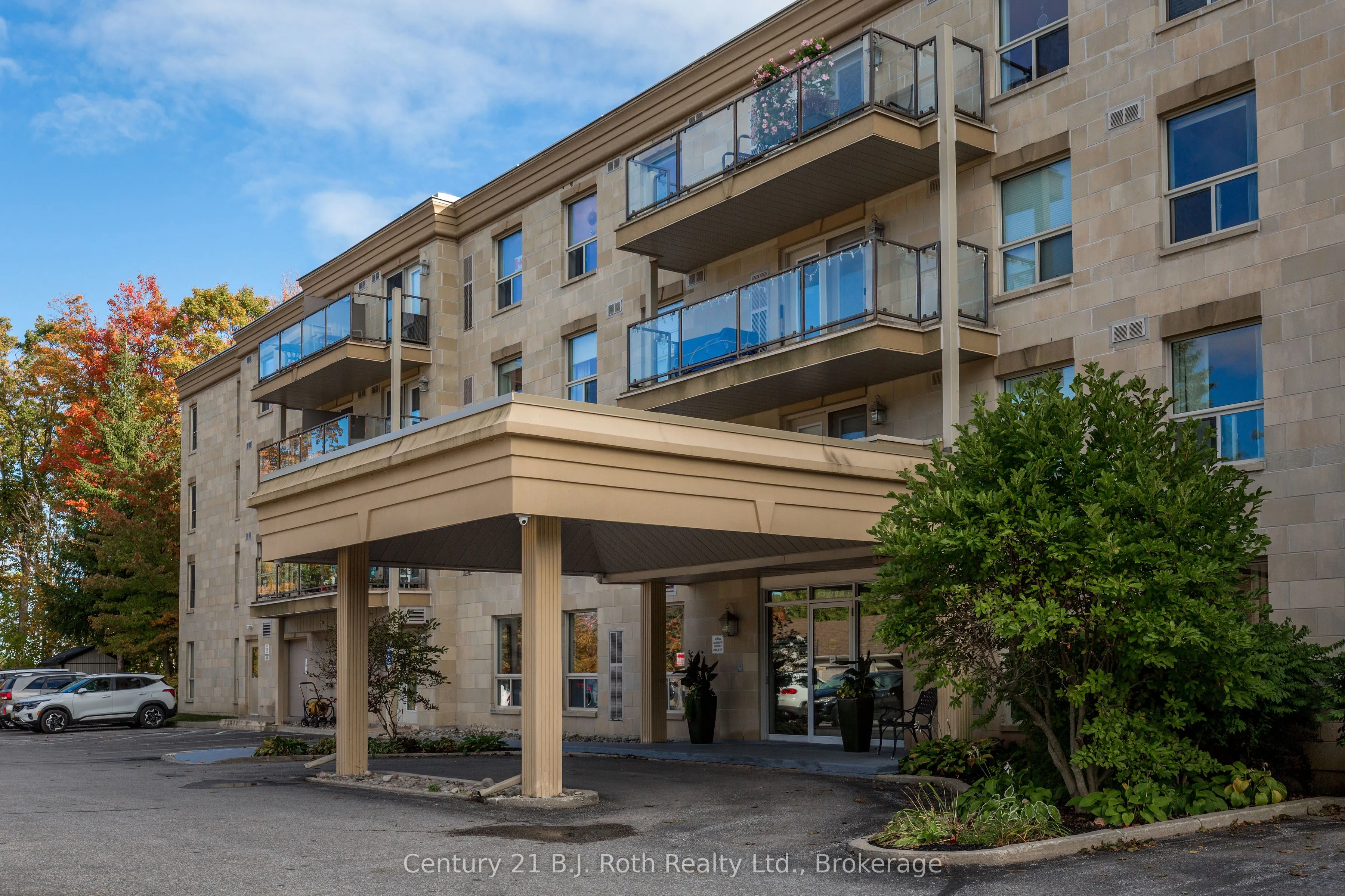 486 Laclie Street, #311
