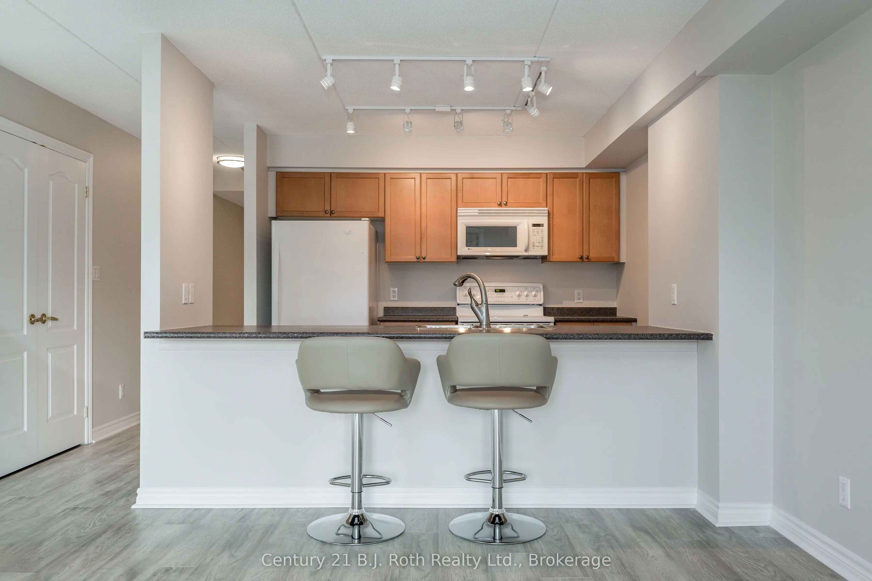 486 Laclie Street, #311