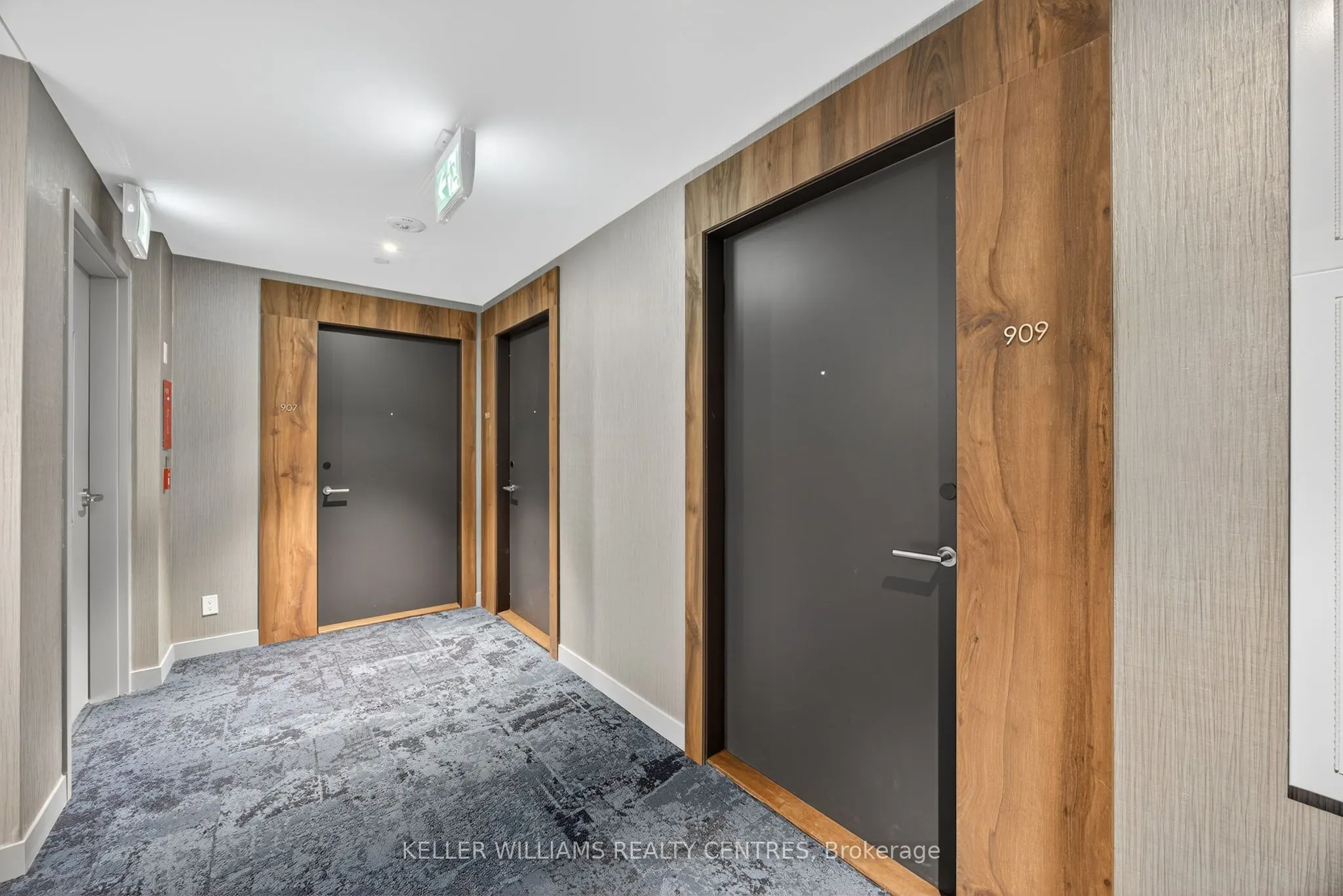 39 Mary Street, #909